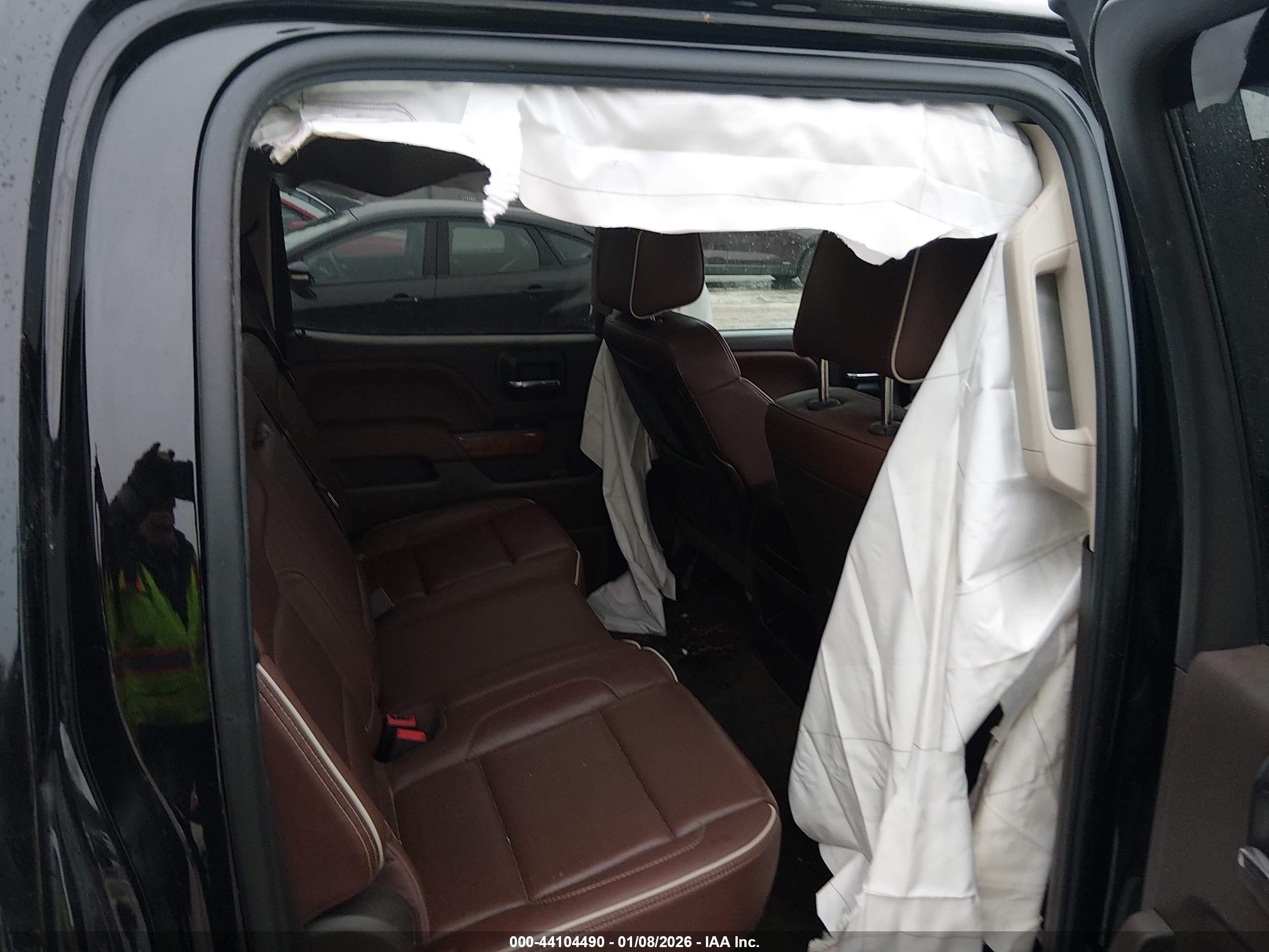 CHEVROLET SILVERADO image 8