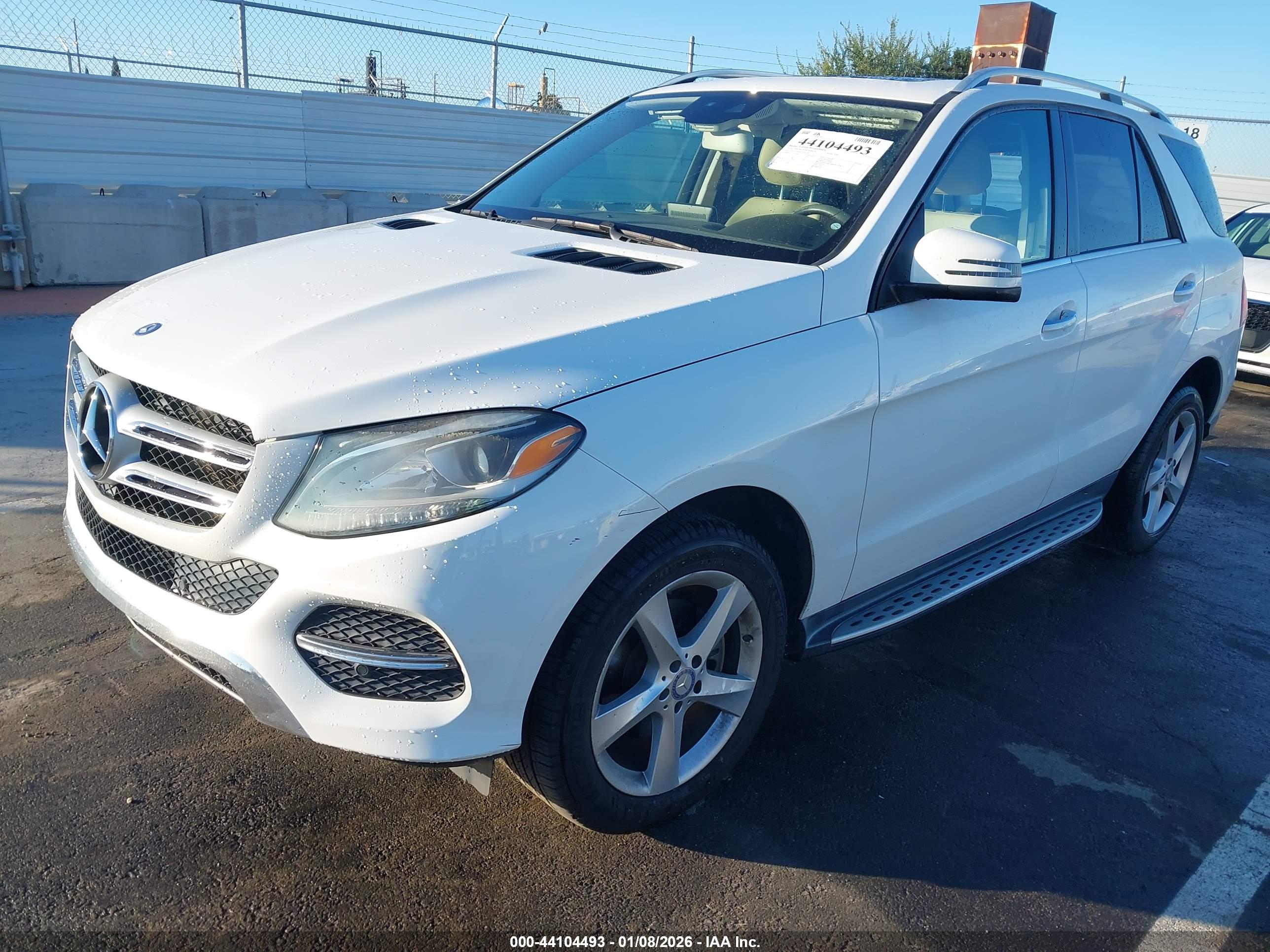 MERCEDES-BENZ GLE image 2