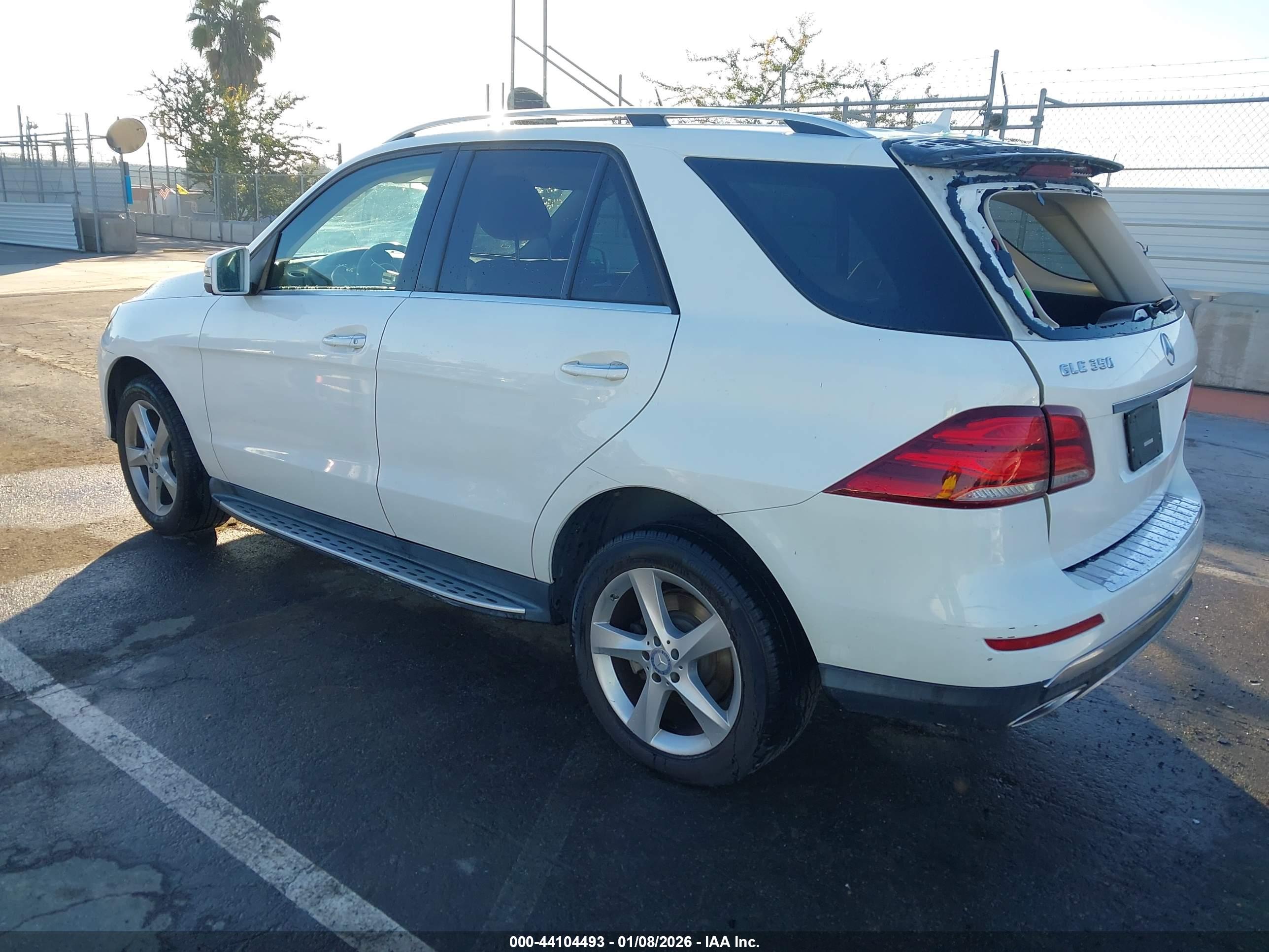 MERCEDES-BENZ GLE image 3