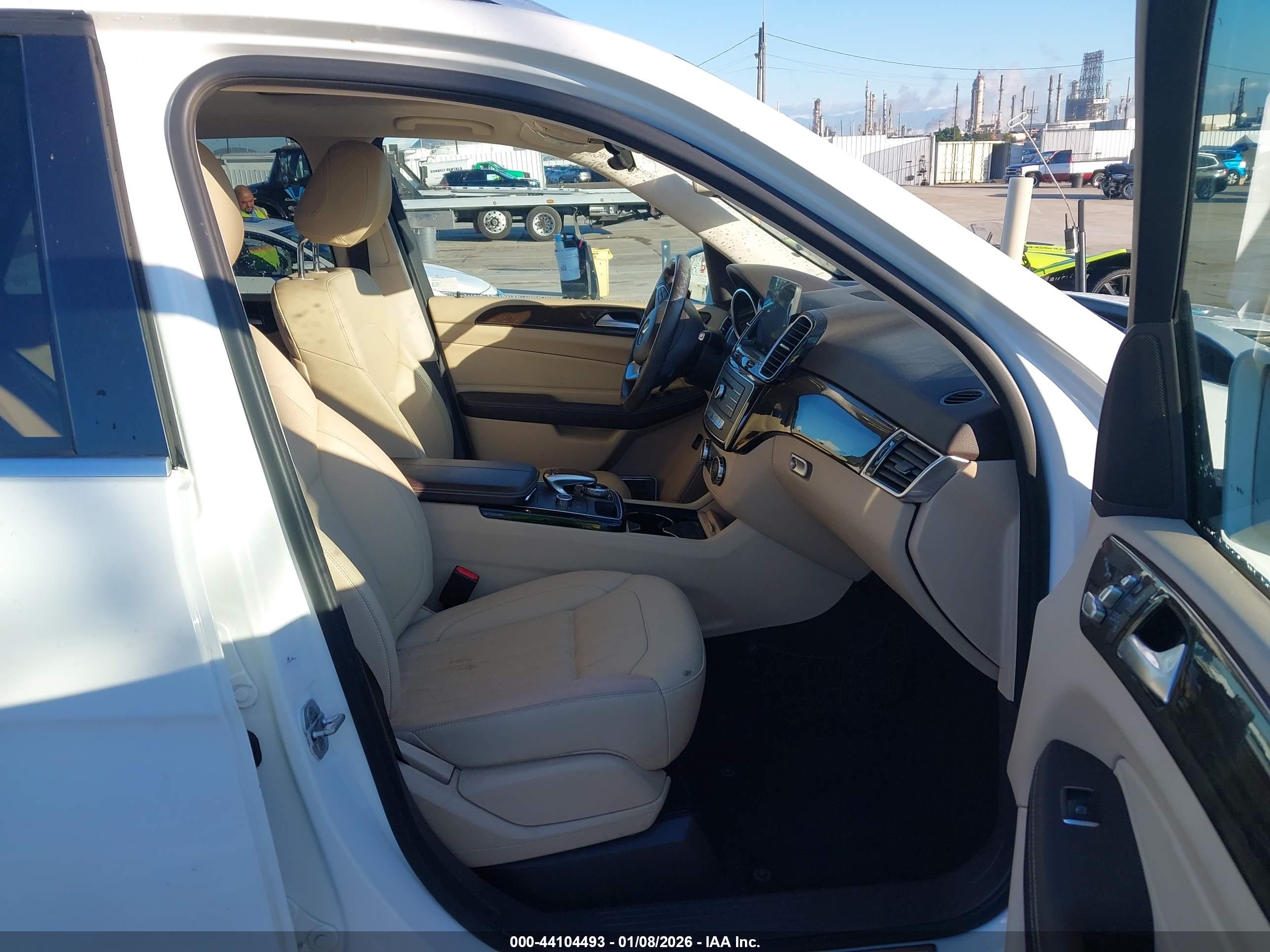 MERCEDES-BENZ GLE image 5