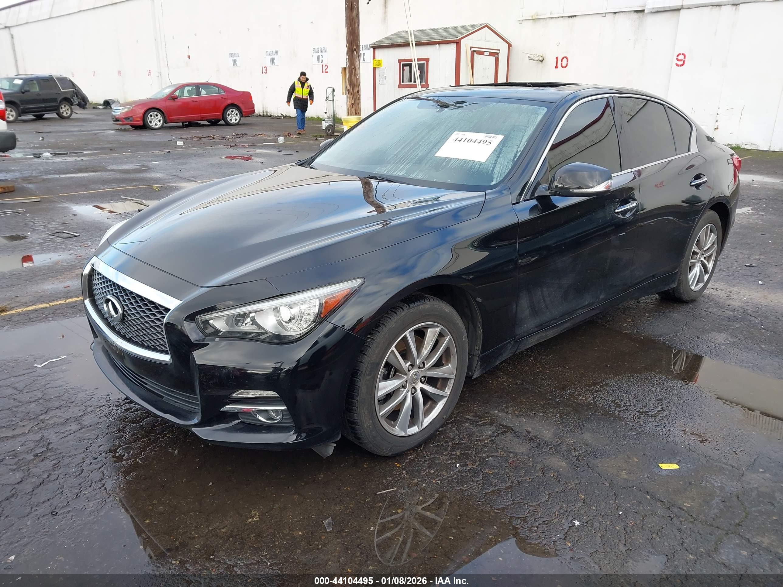 INFINITI Q50 image 2