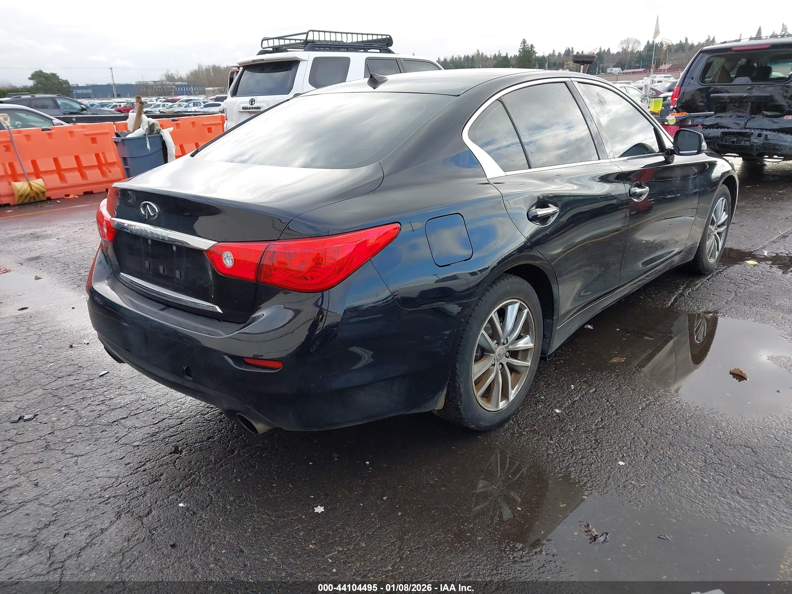 INFINITI Q50 image 4