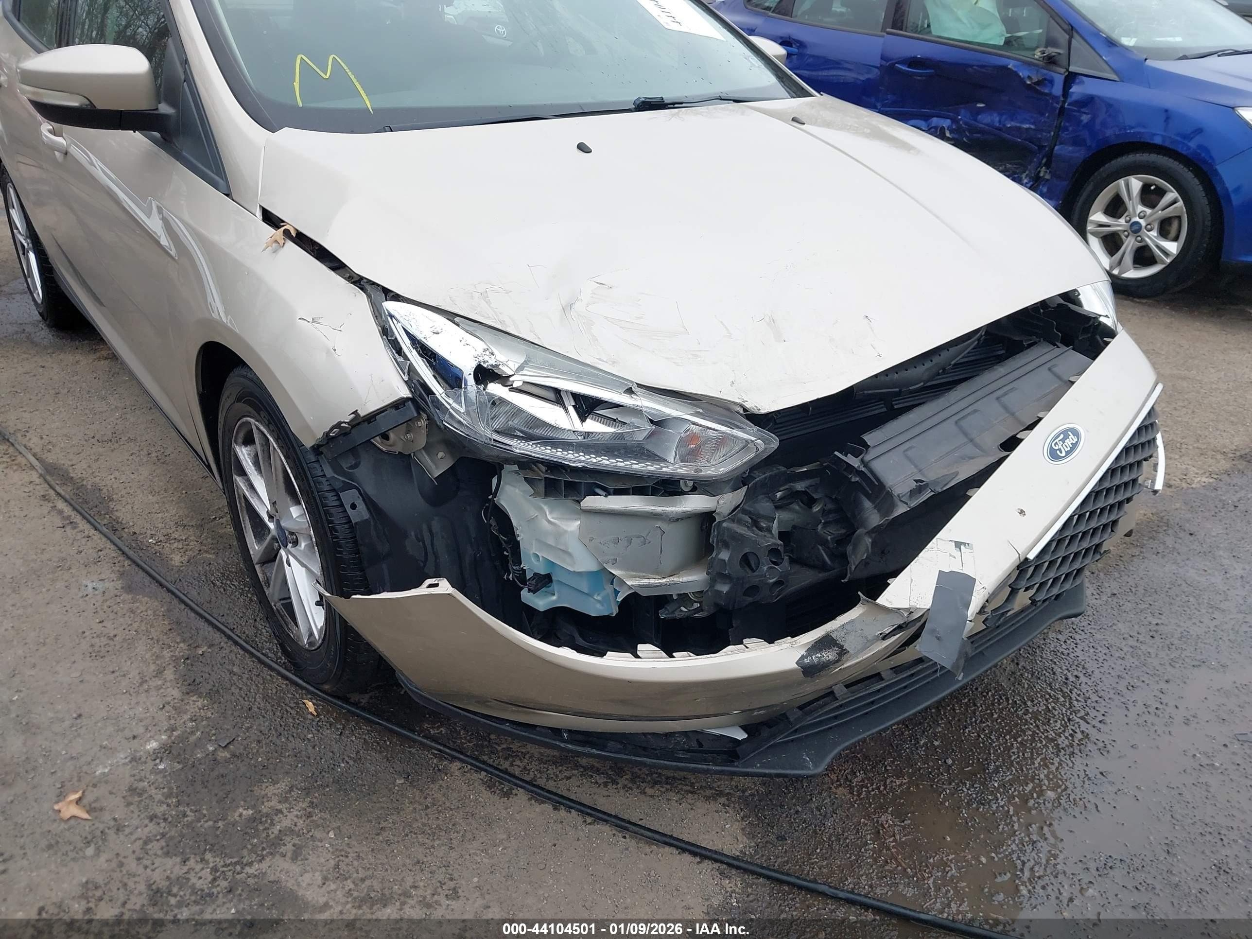 FORD FOCUS image 6