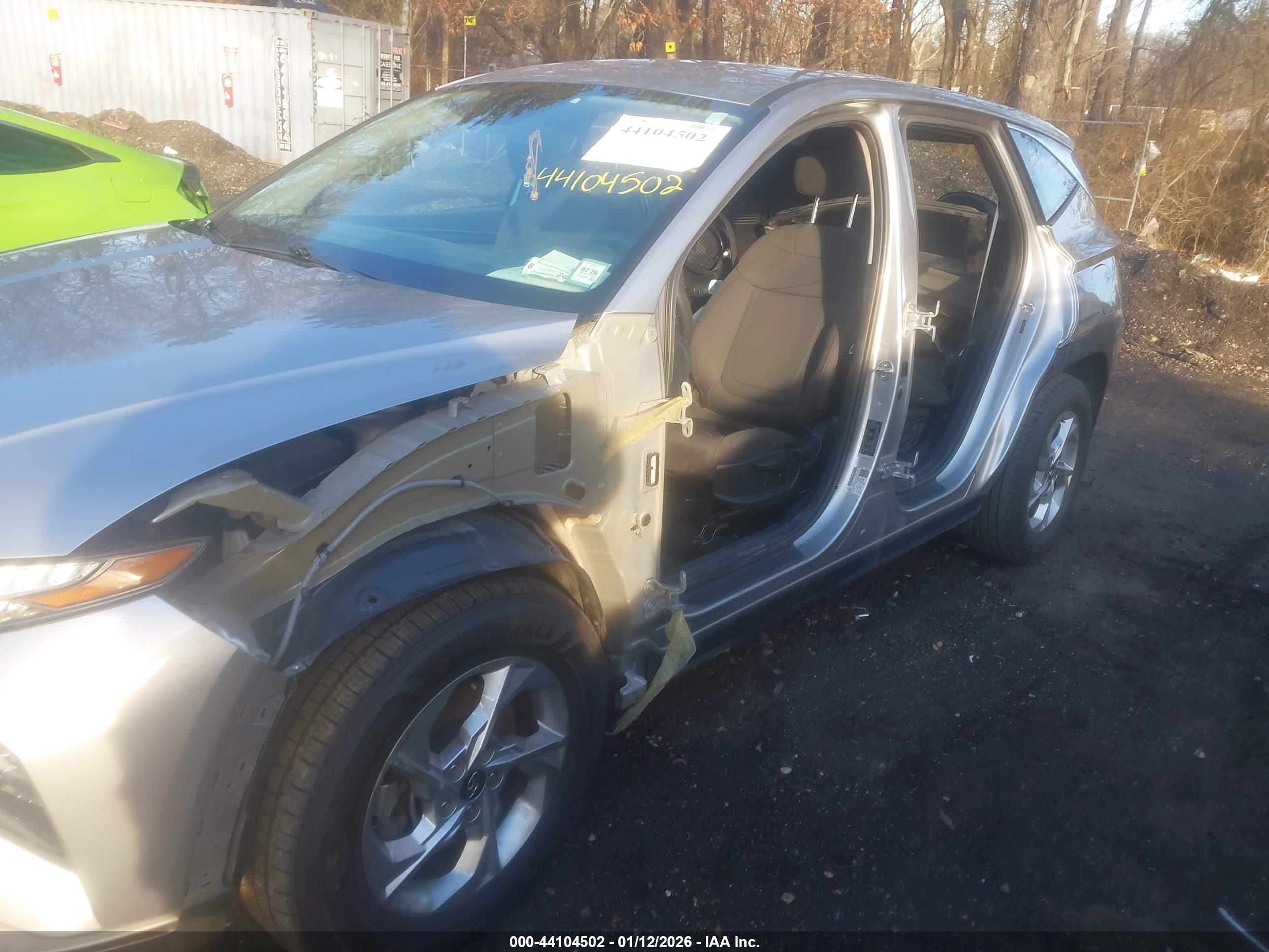 HYUNDAI TUCSON image 6