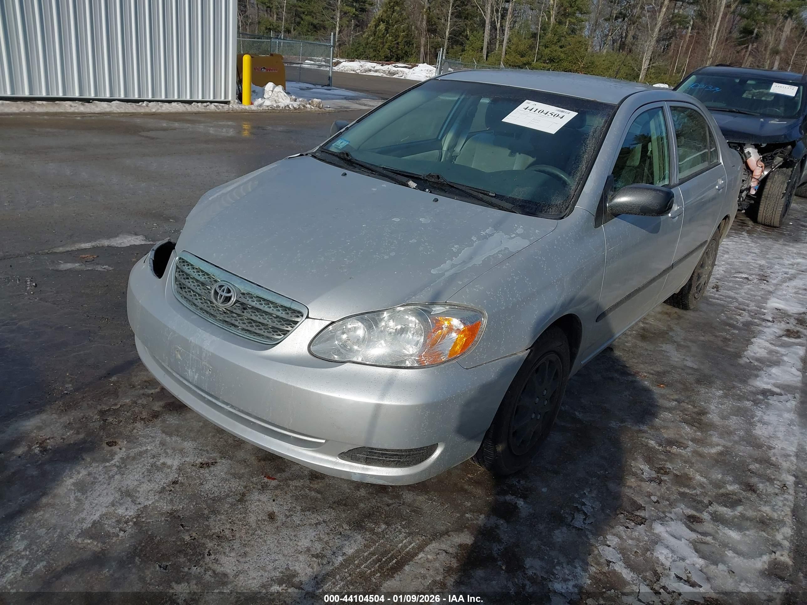 TOYOTA COROLLA image 2