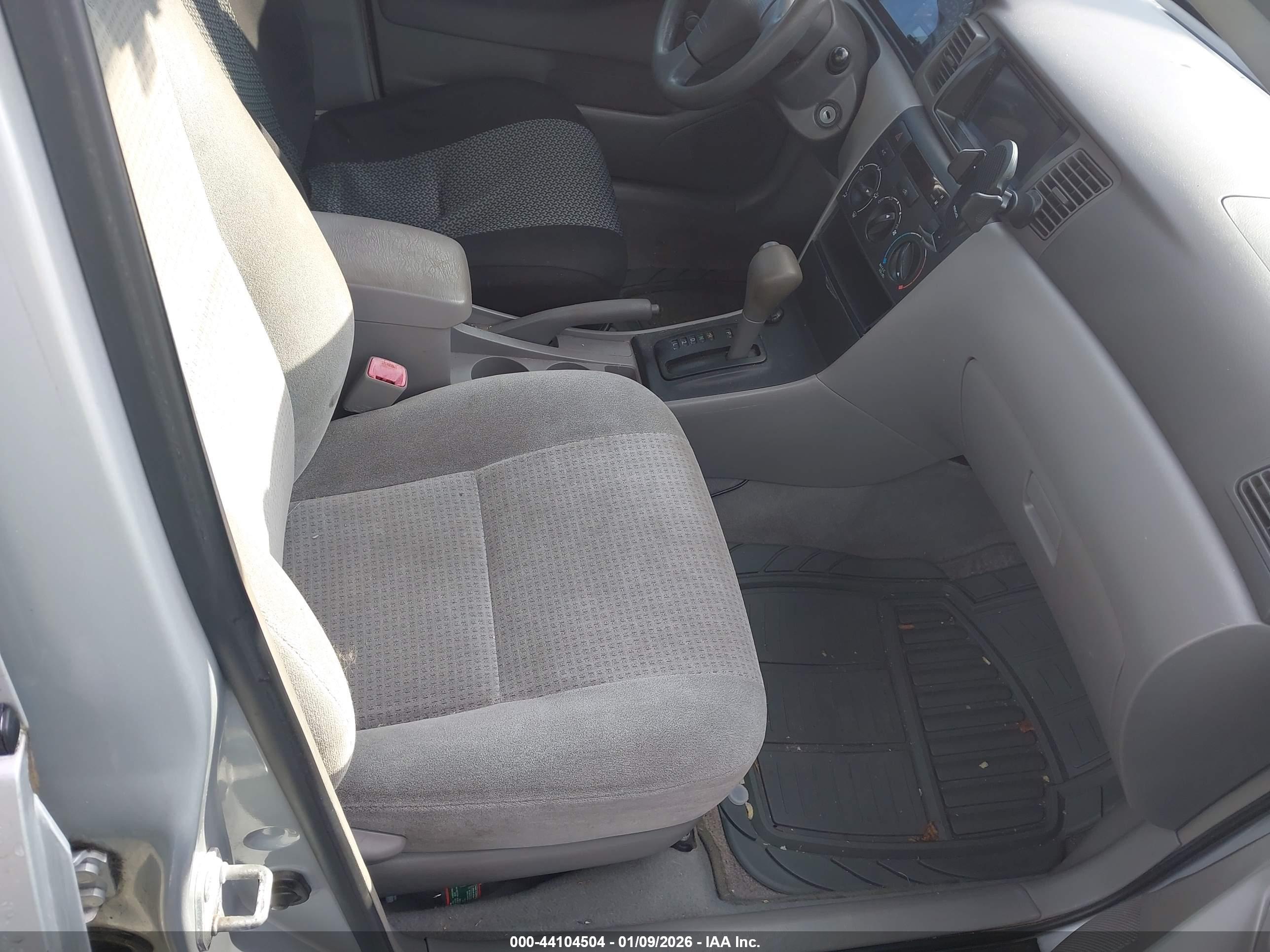 TOYOTA COROLLA image 5