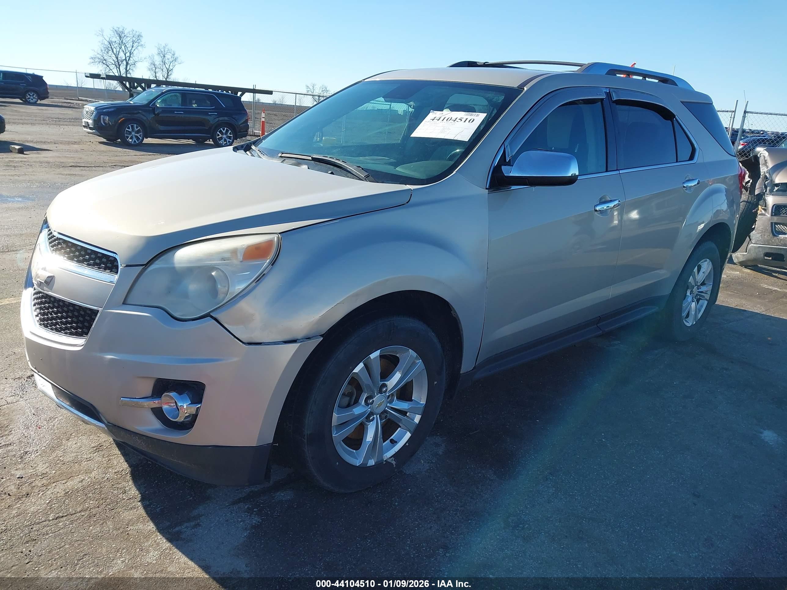 CHEVROLET EQUINOX image 2
