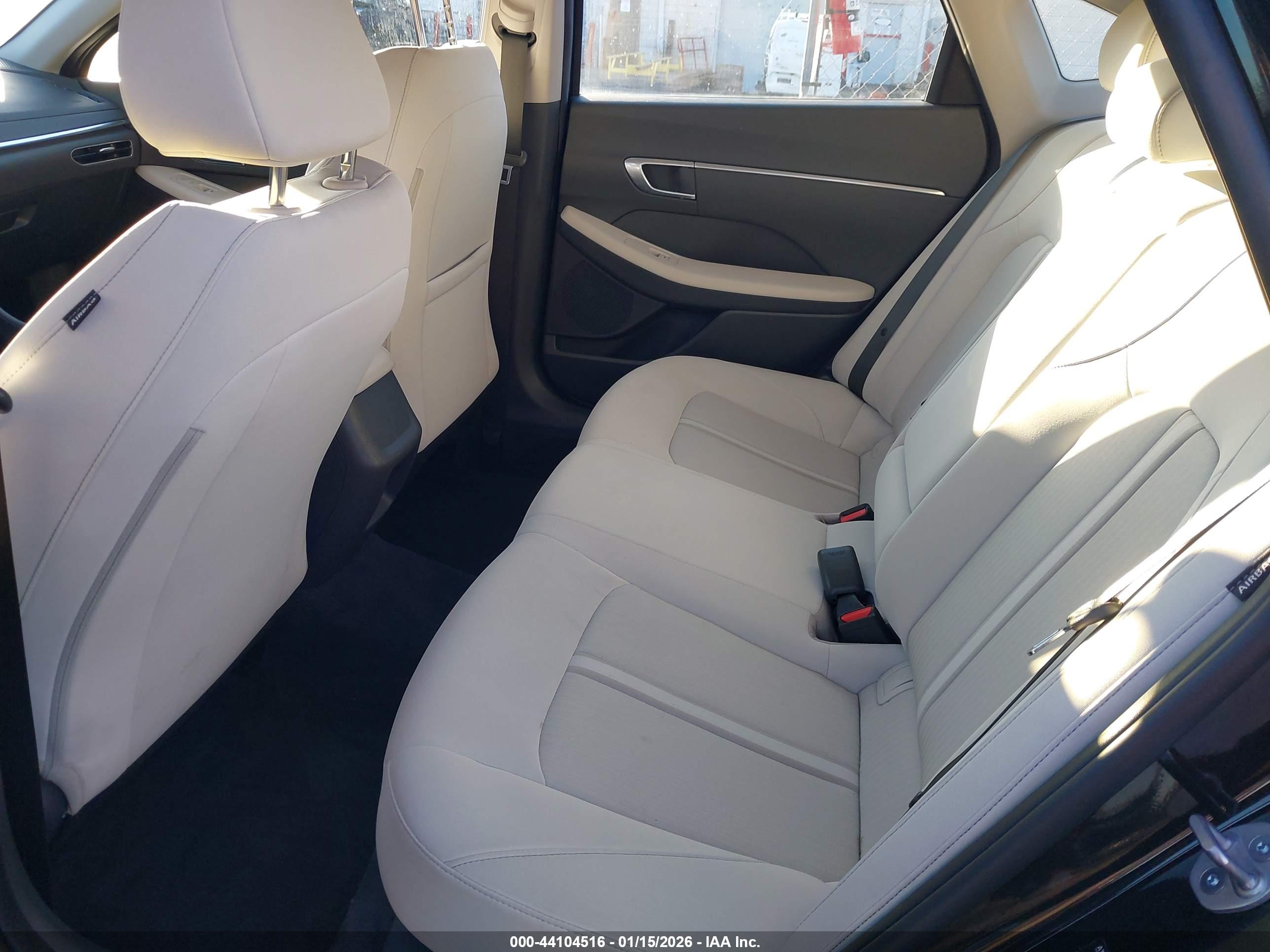 HYUNDAI SONATA image 8