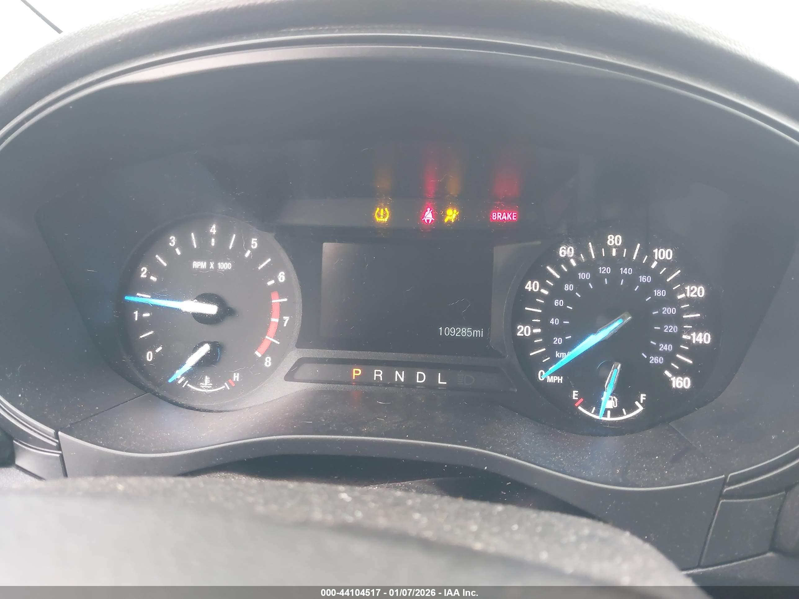 FORD FUSION image 7