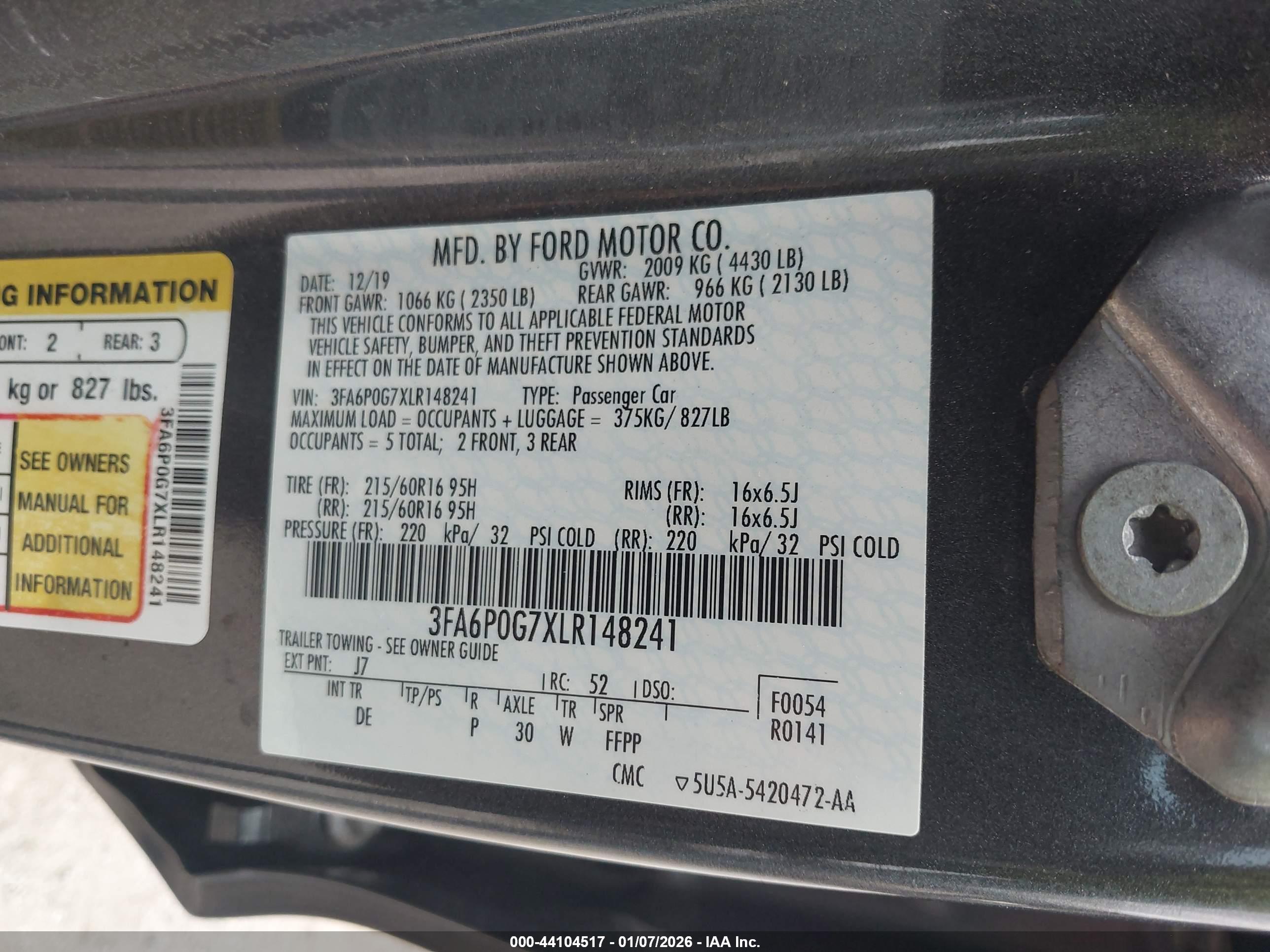 FORD FUSION image 9