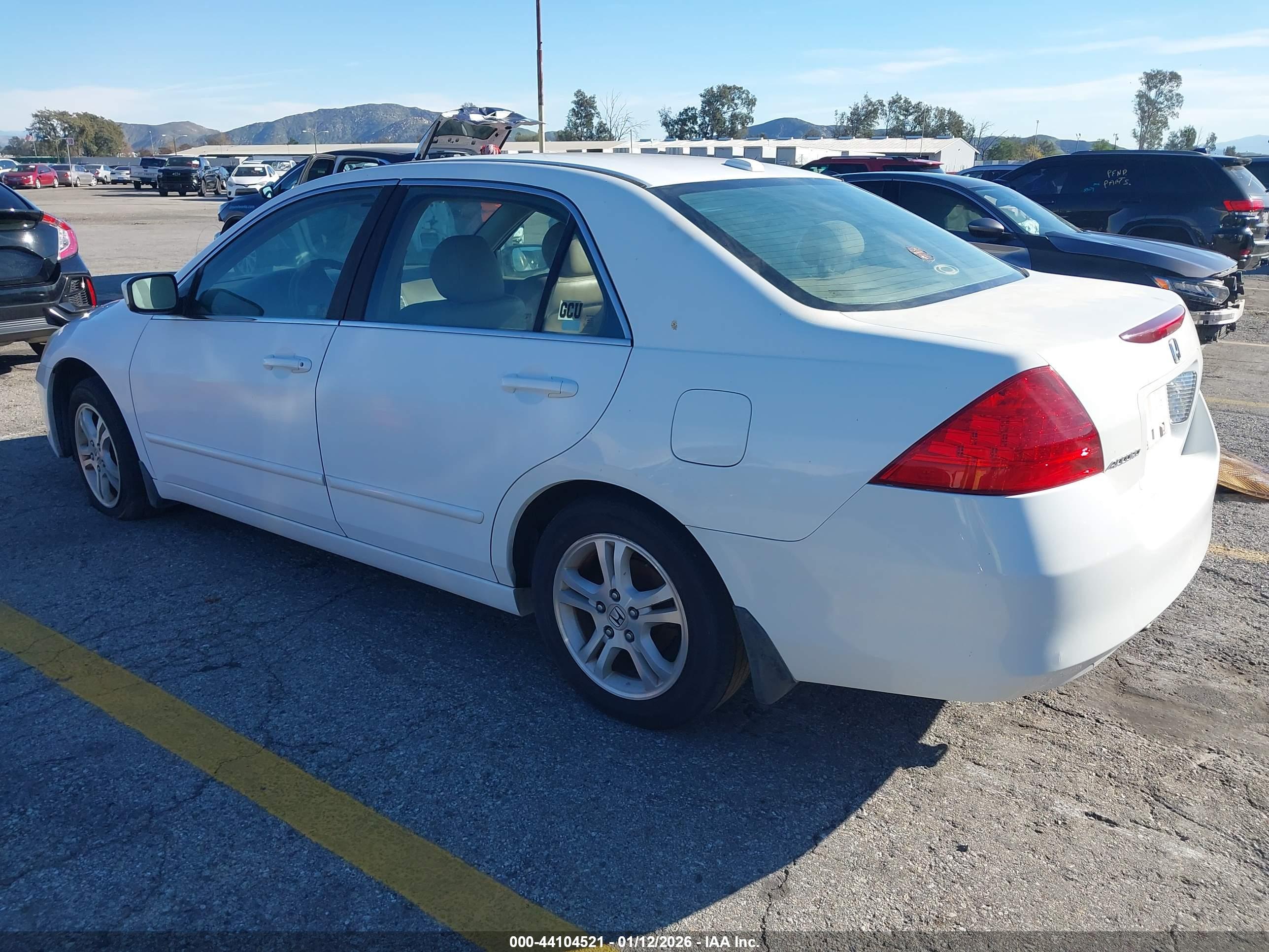 HONDA ACCORD image 3