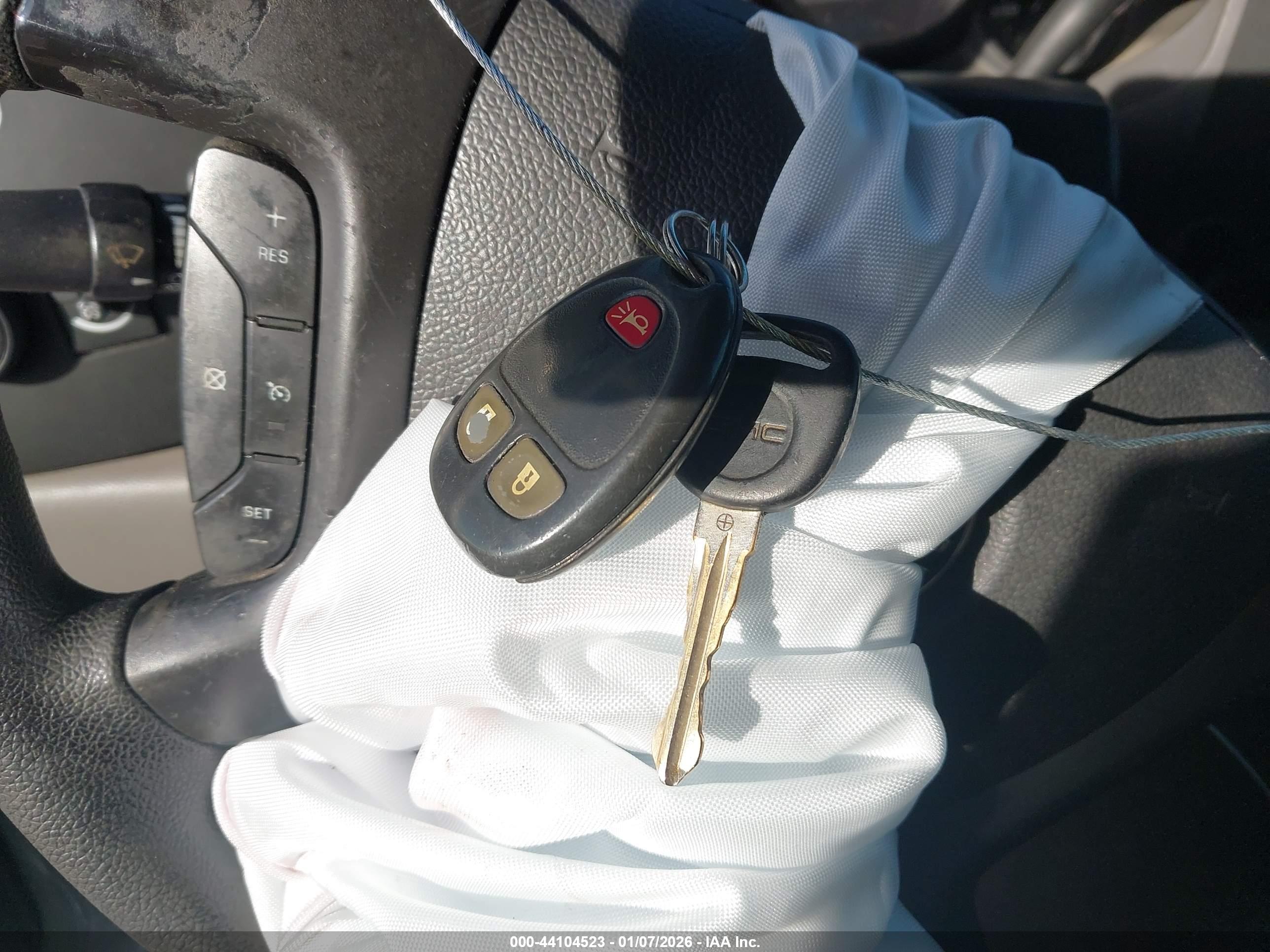 GMC SIERRA image 11