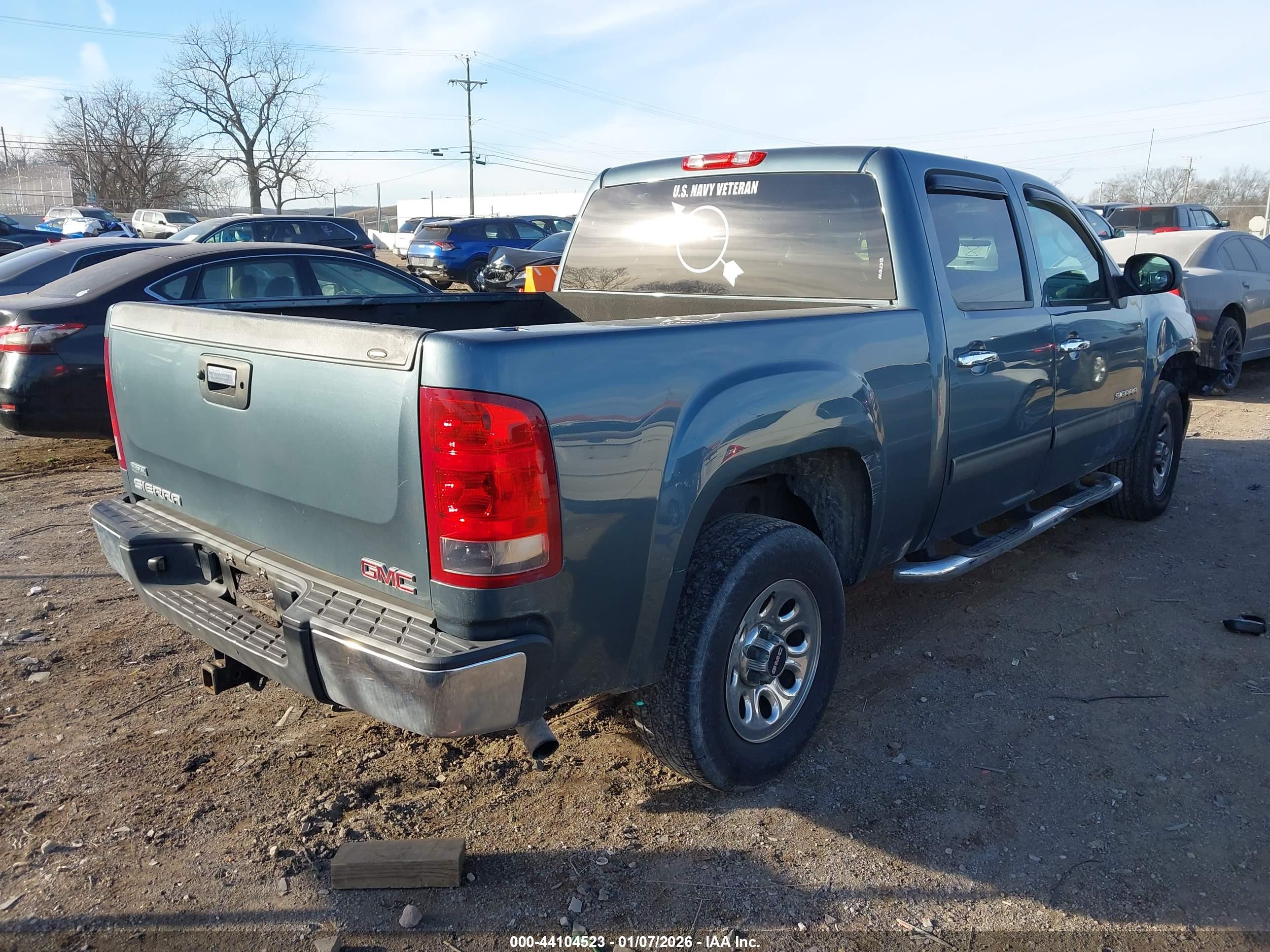 GMC SIERRA image 4