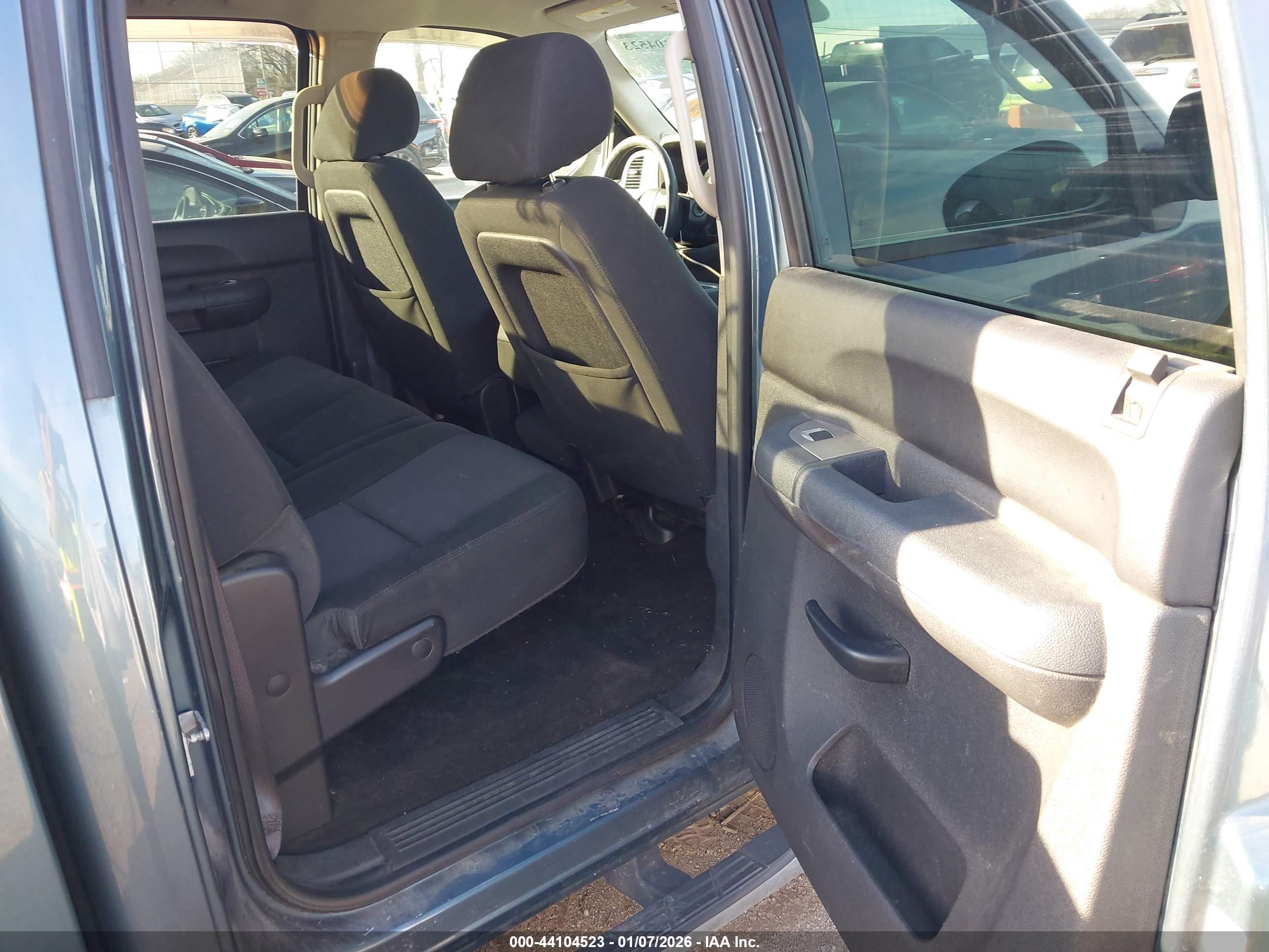 GMC SIERRA image 8