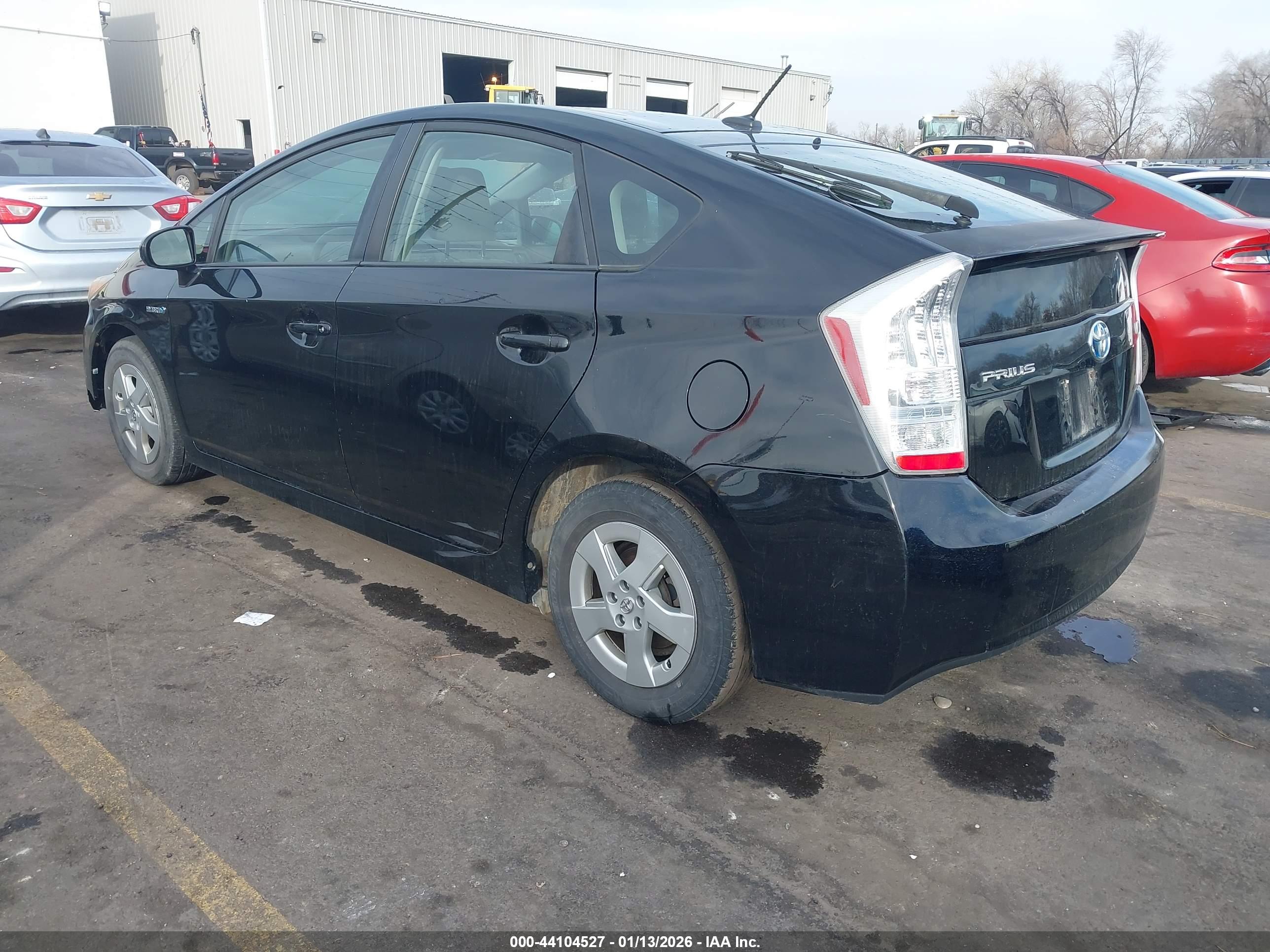 TOYOTA PRIUS image 3