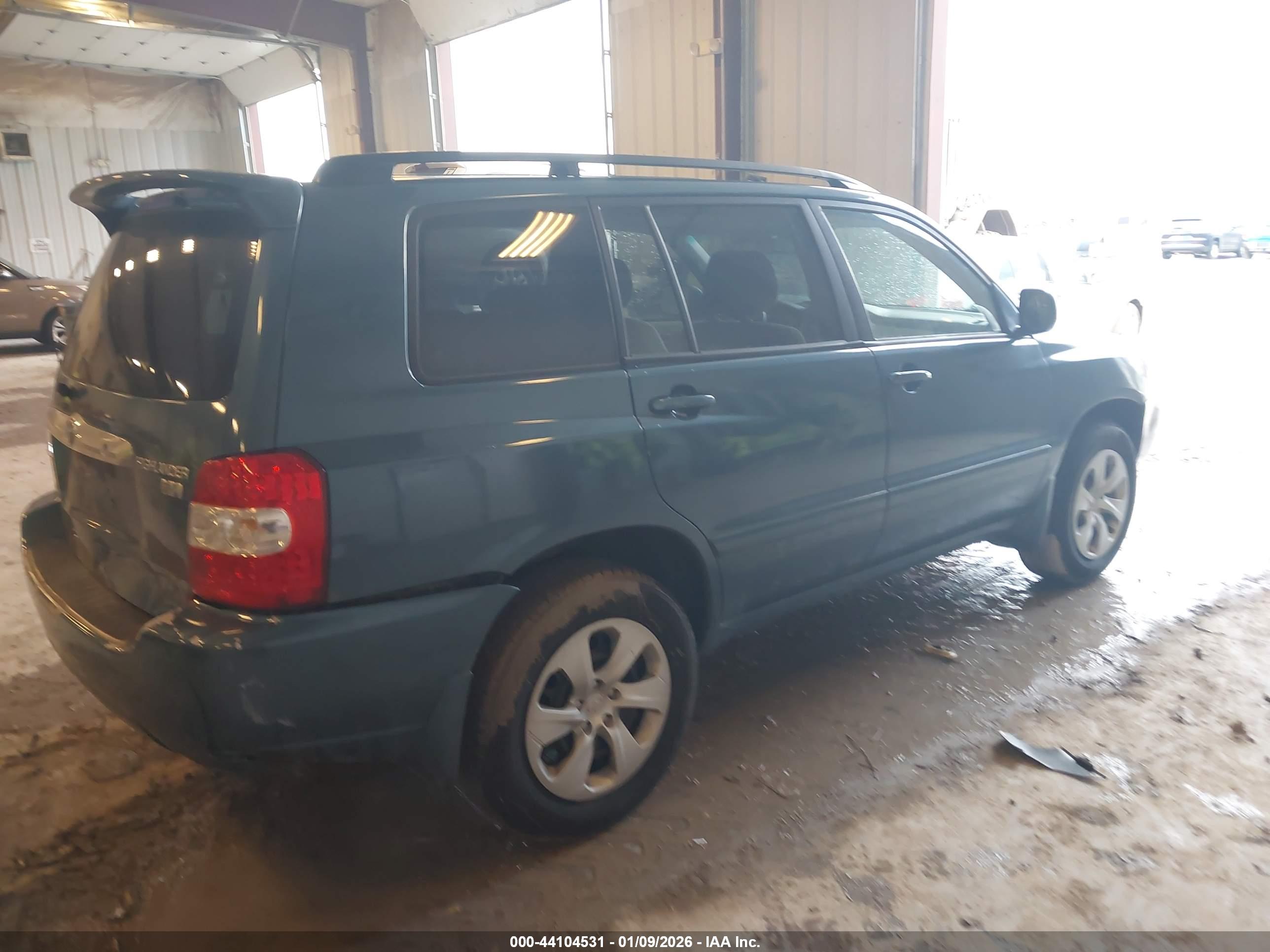 TOYOTA HIGHLANDER image 4