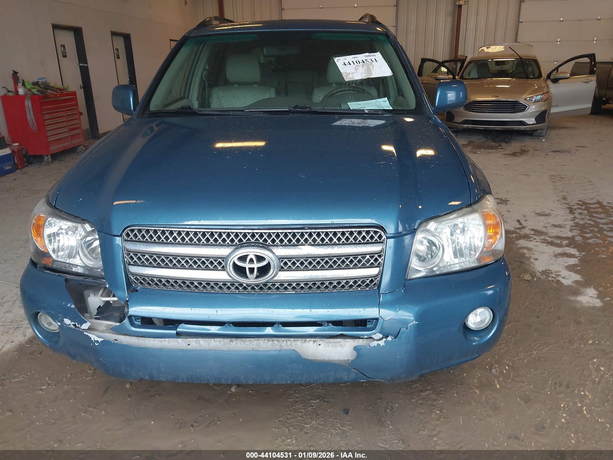 TOYOTA HIGHLANDER image 6
