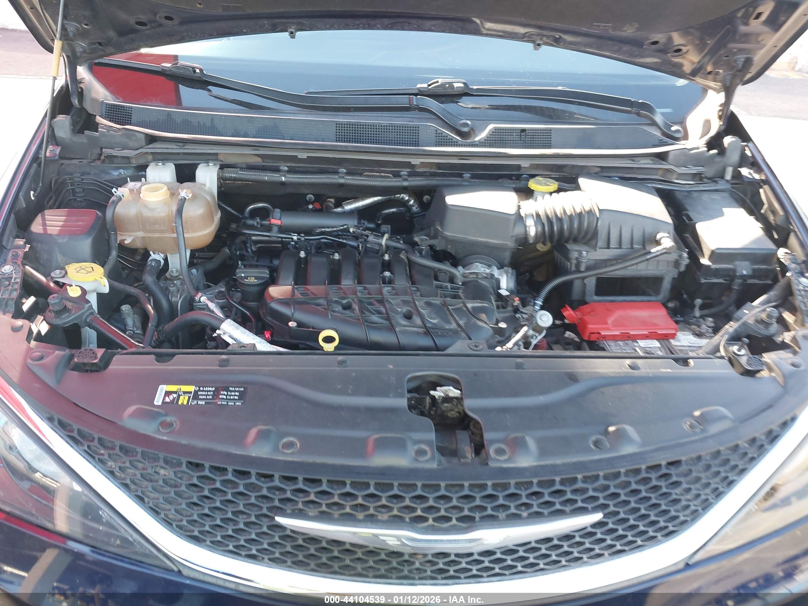 CHRYSLER PACIFICA image 10