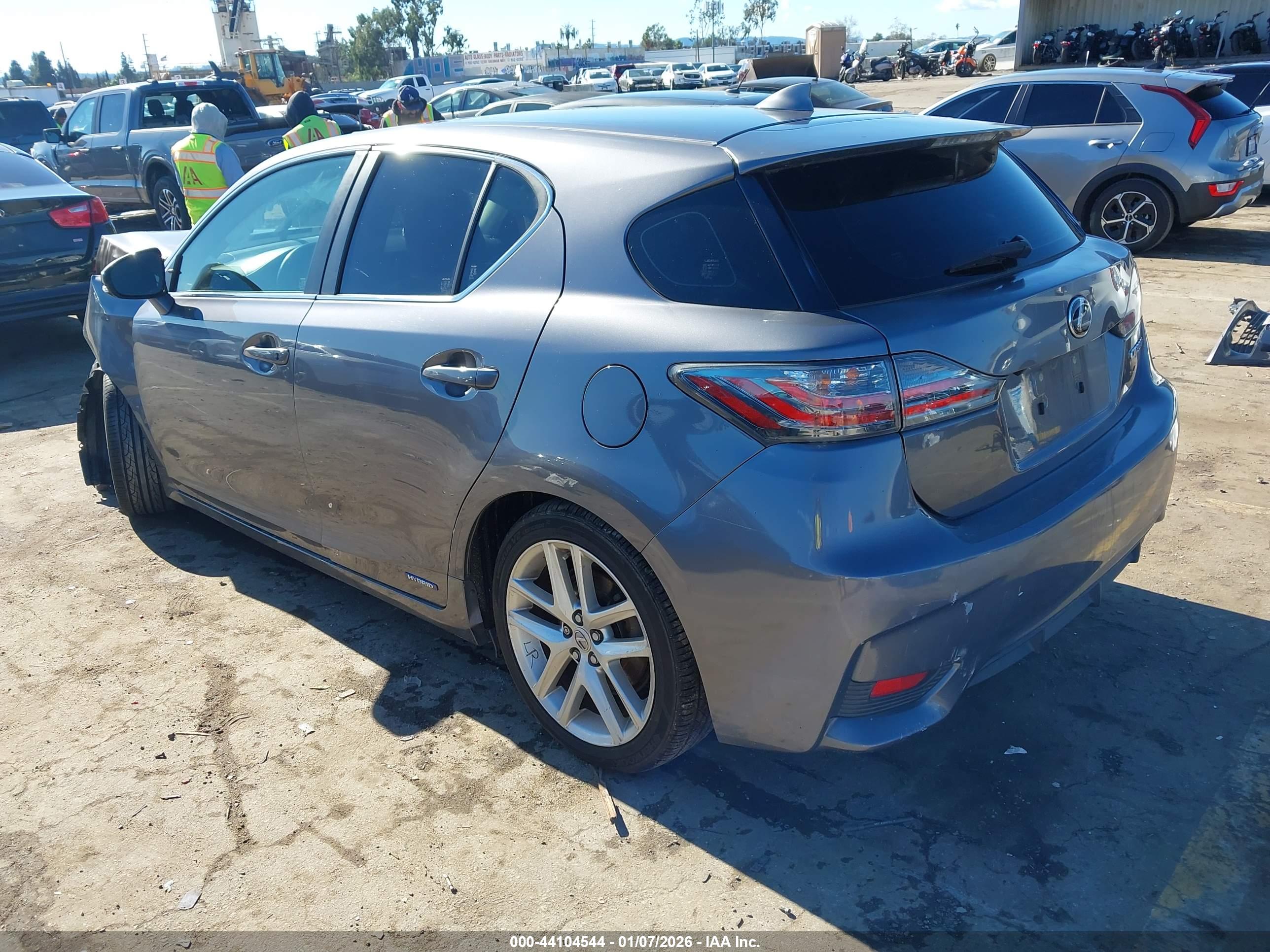LEXUS CT image 3