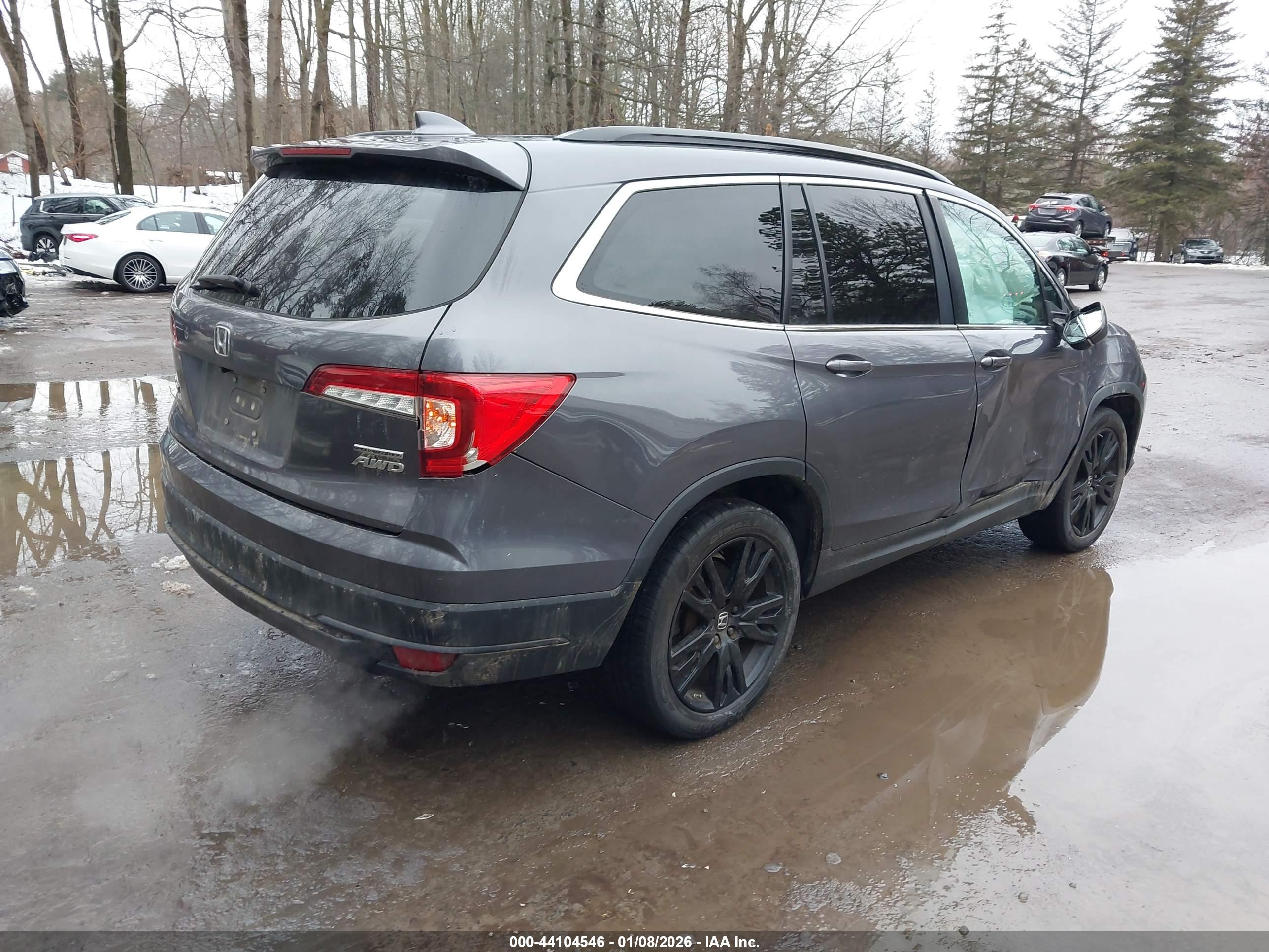 HONDA PILOT image 4