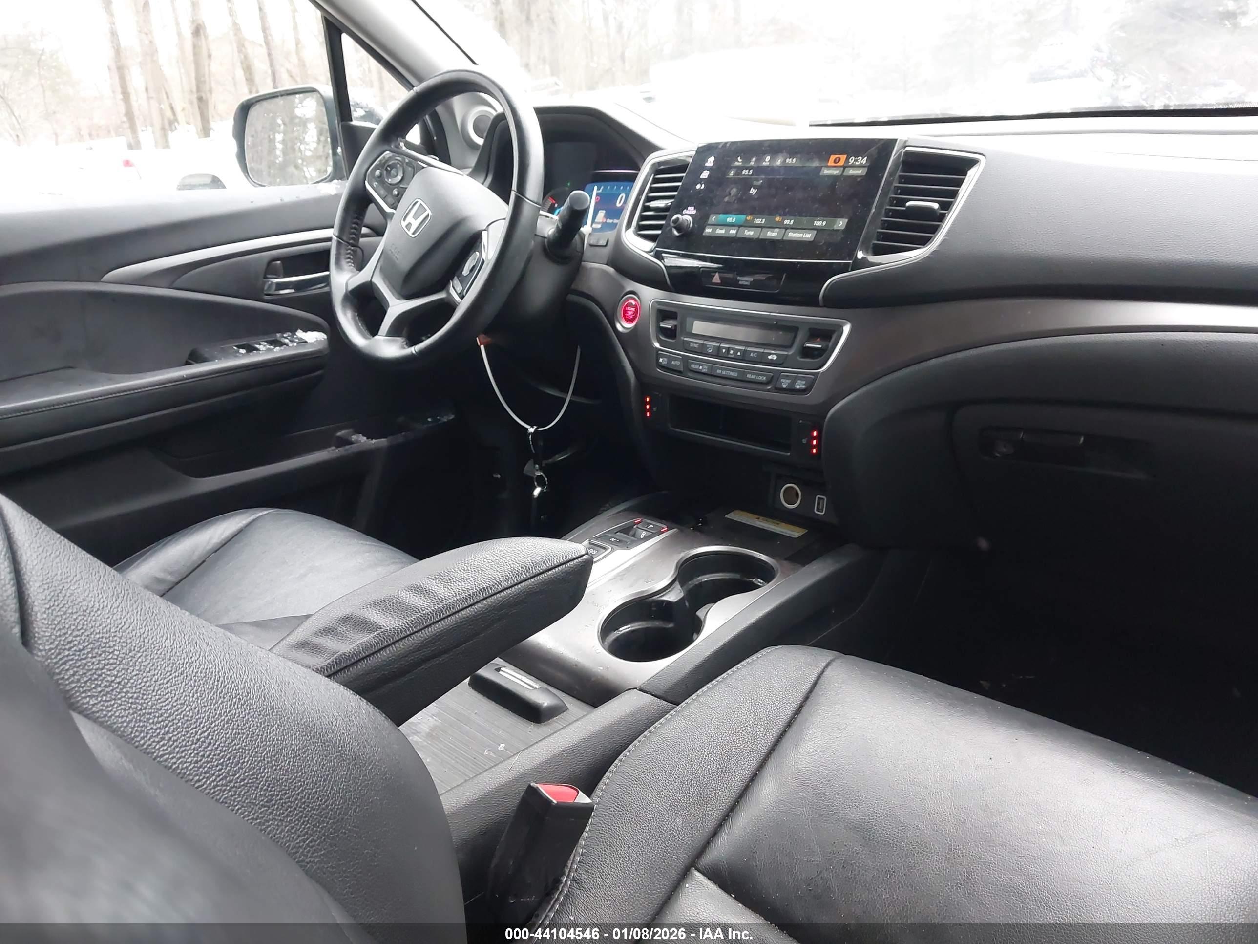 HONDA PILOT image 5