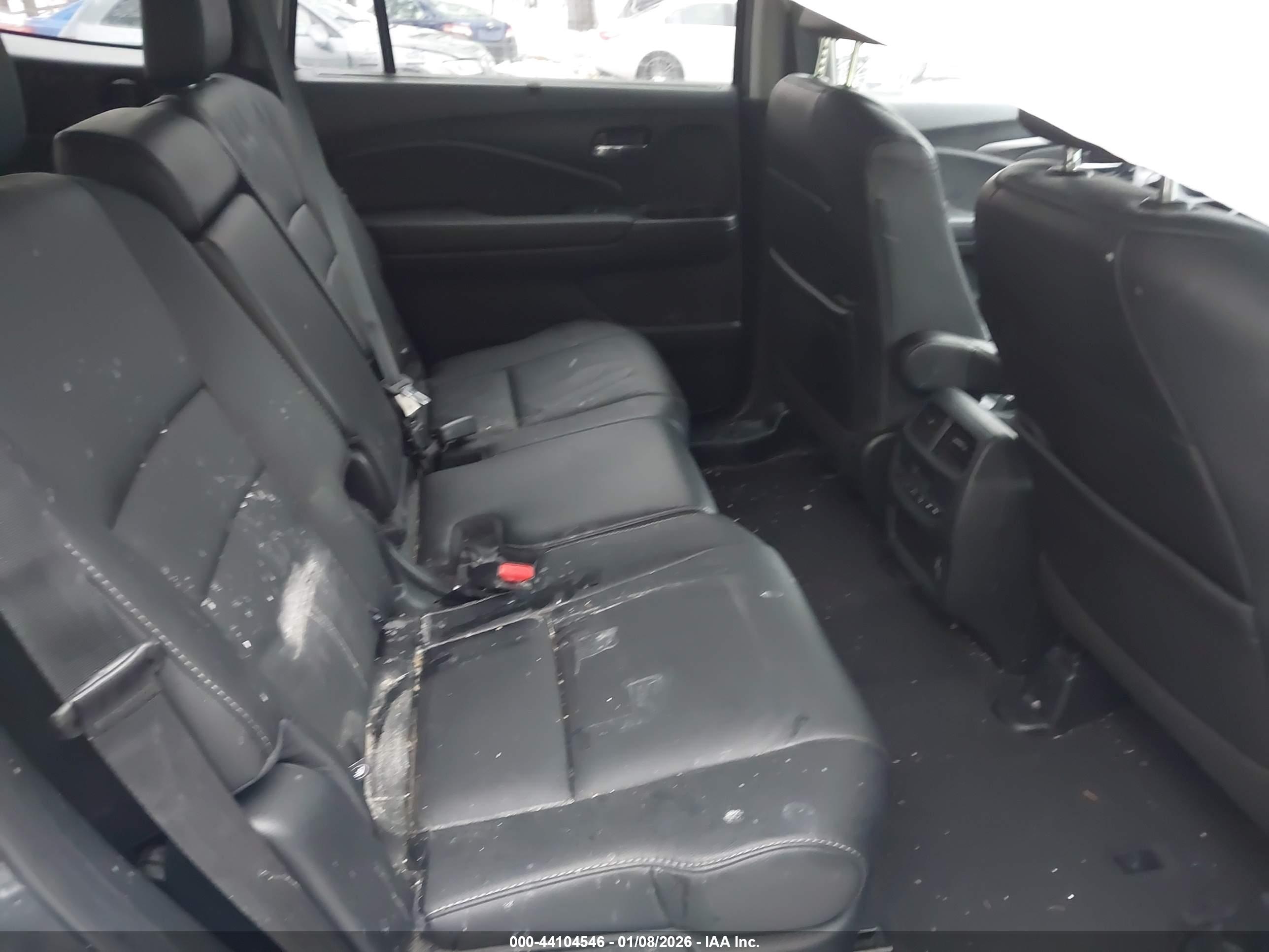 HONDA PILOT image 8