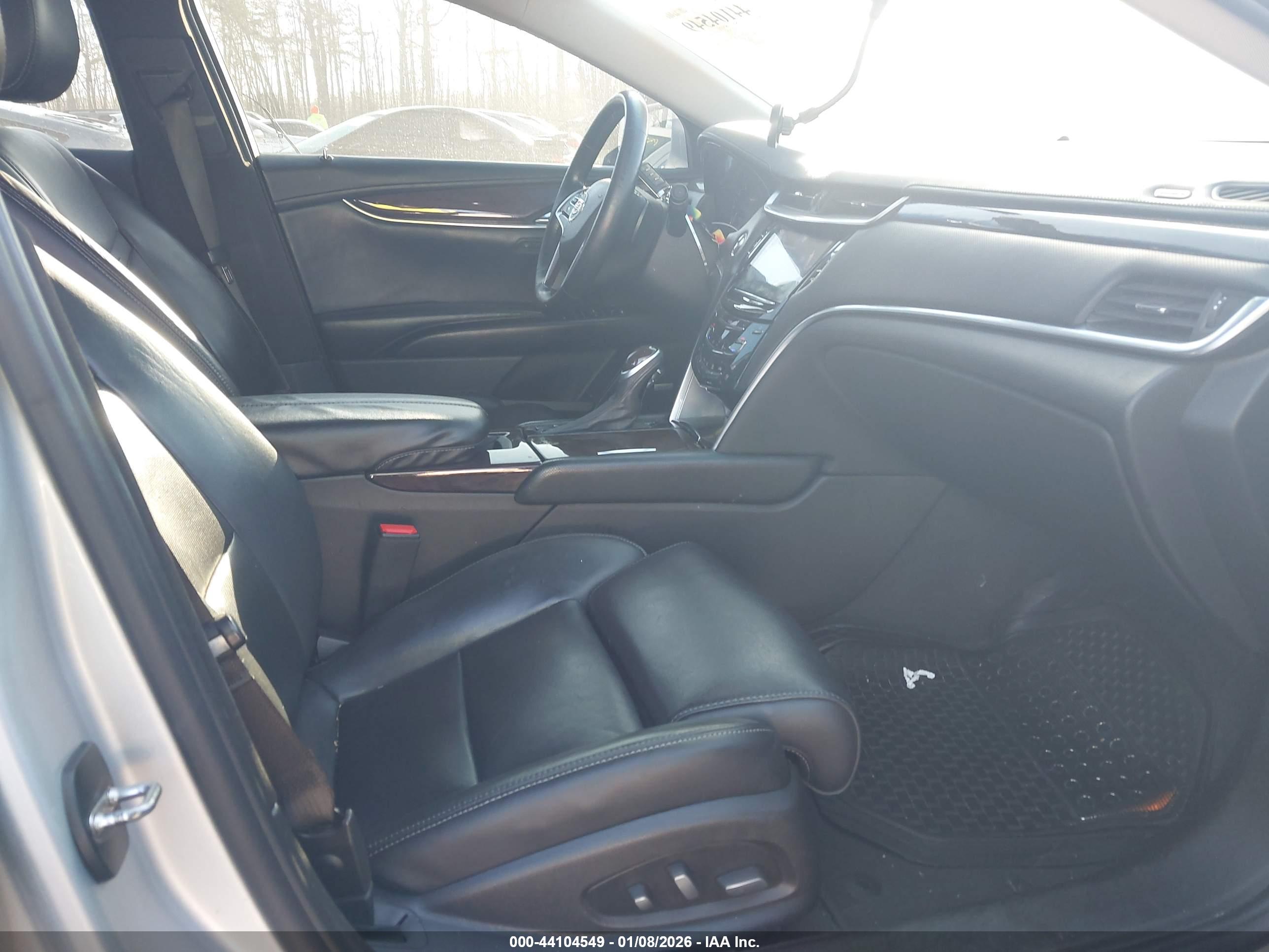 CADILLAC XTS image 5