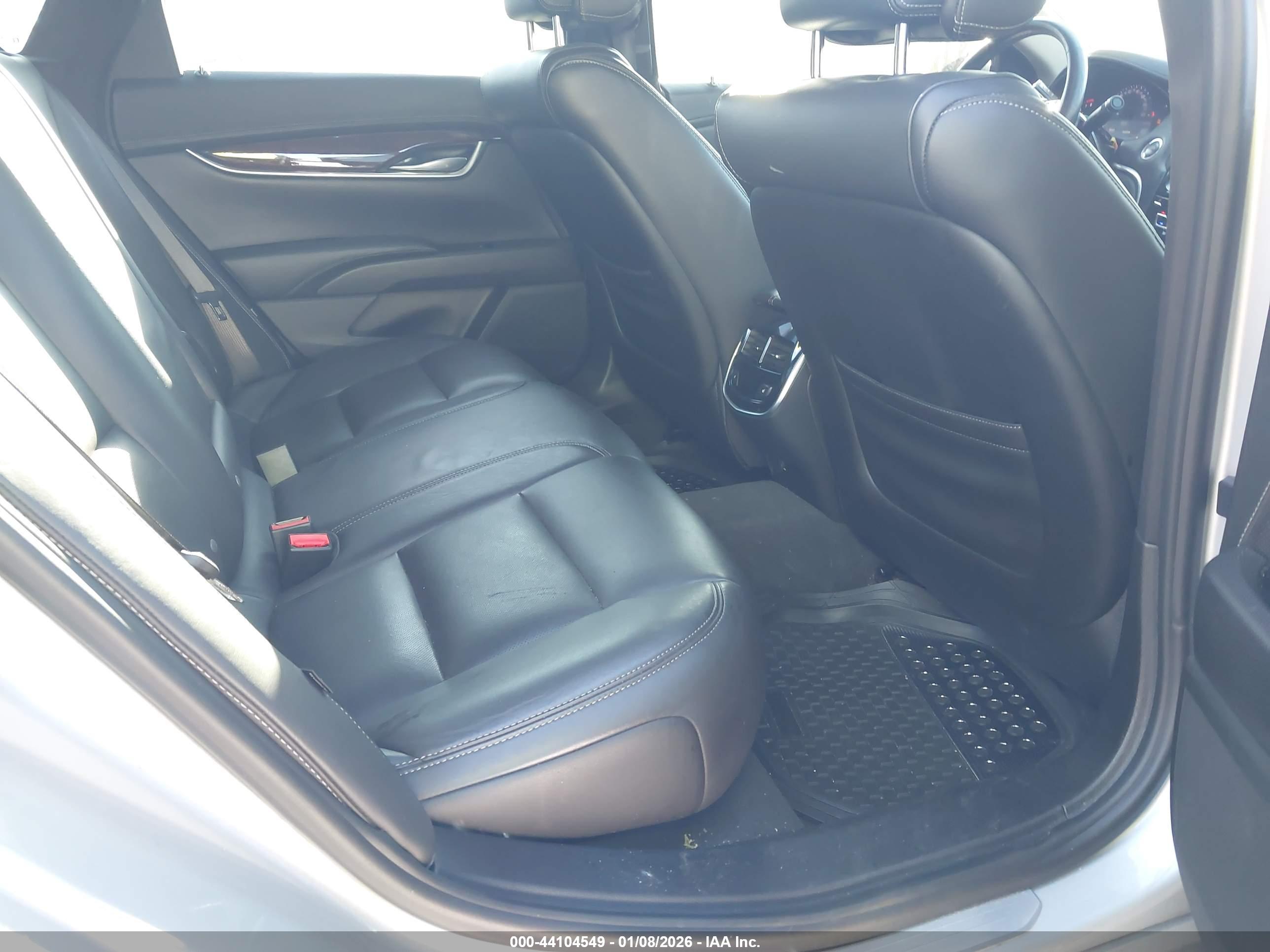 CADILLAC XTS image 8
