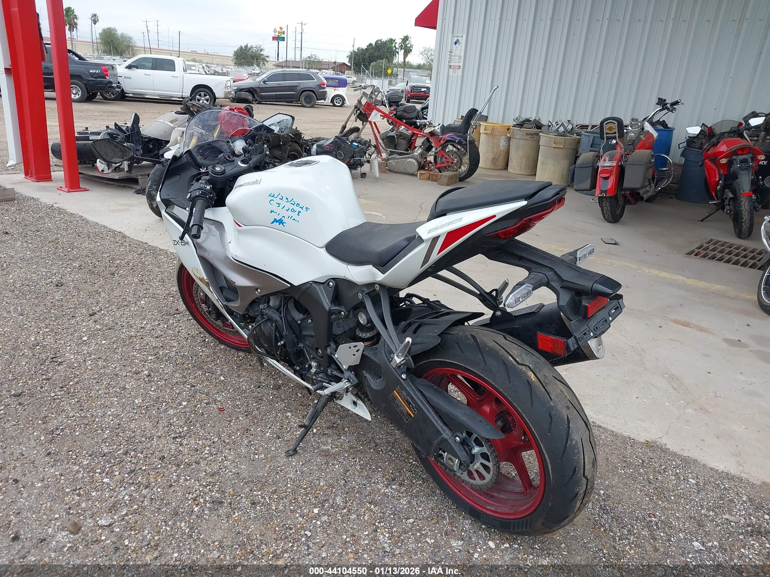 KAWASAKI ZX636 image 4