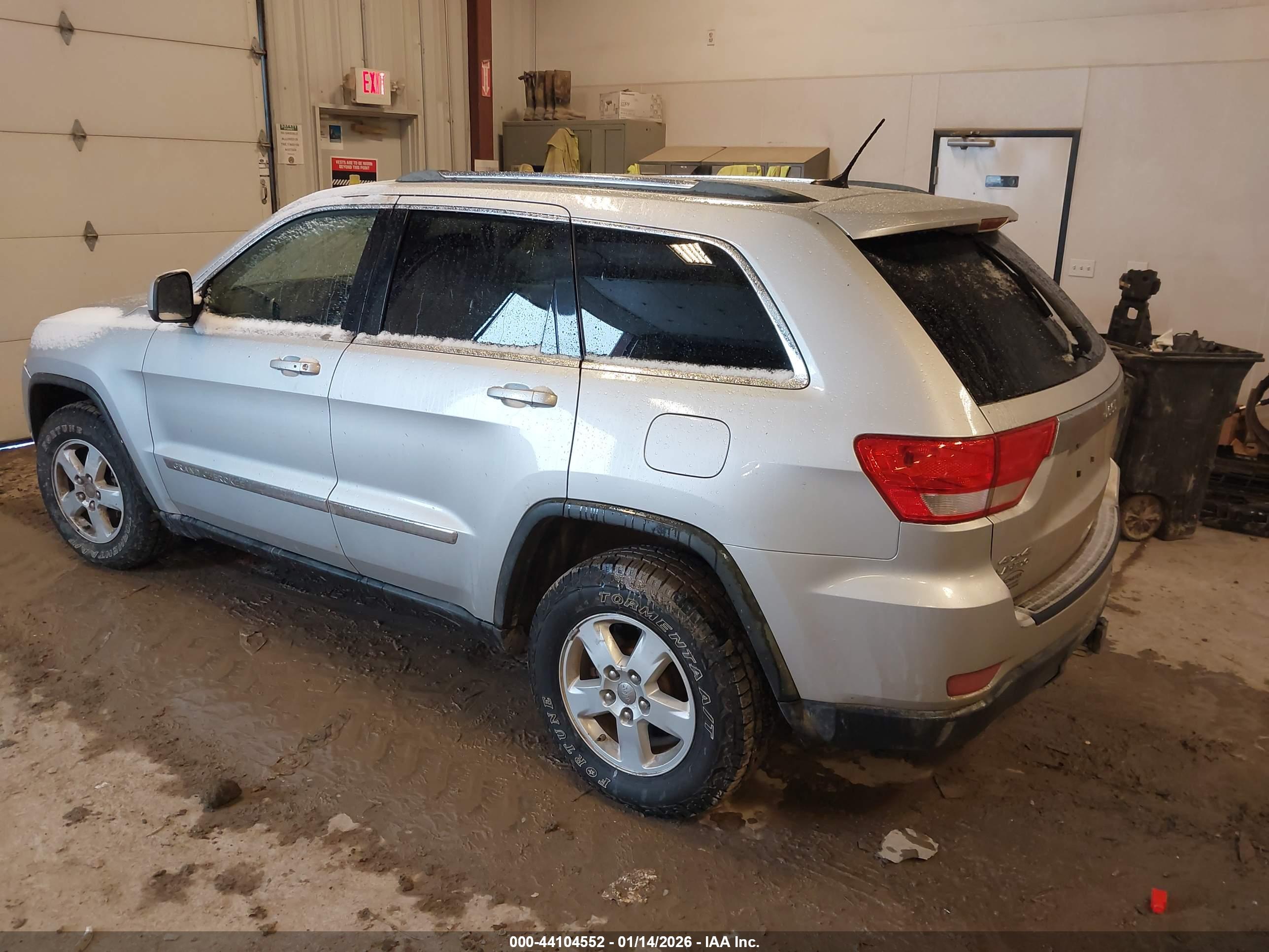 JEEP GRAND image 3