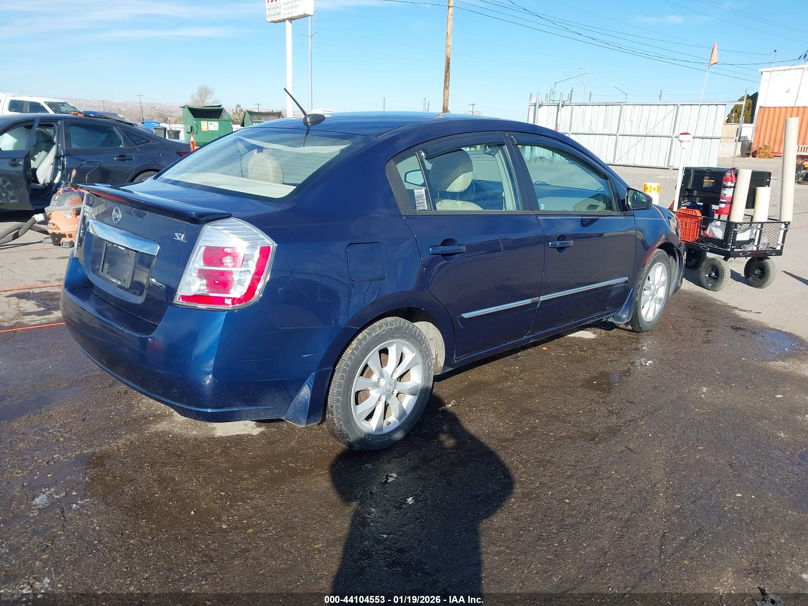 NISSAN SENTRA image 4
