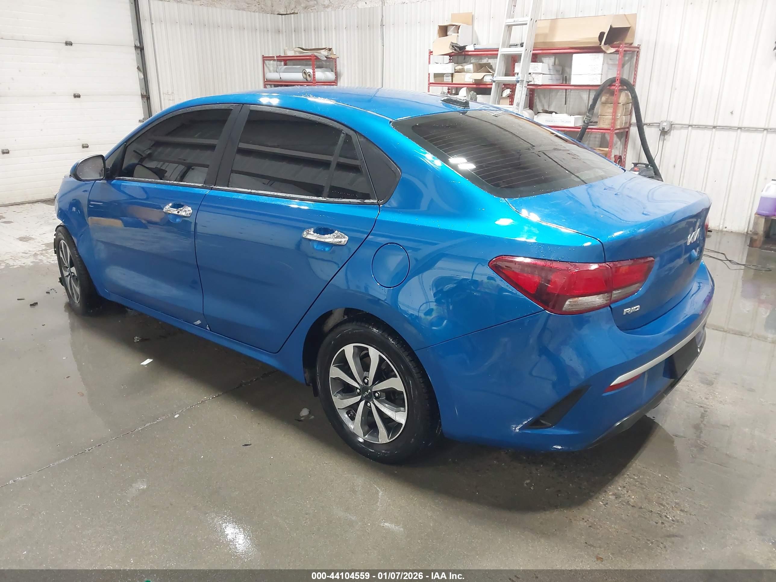 KIA RIO image 3