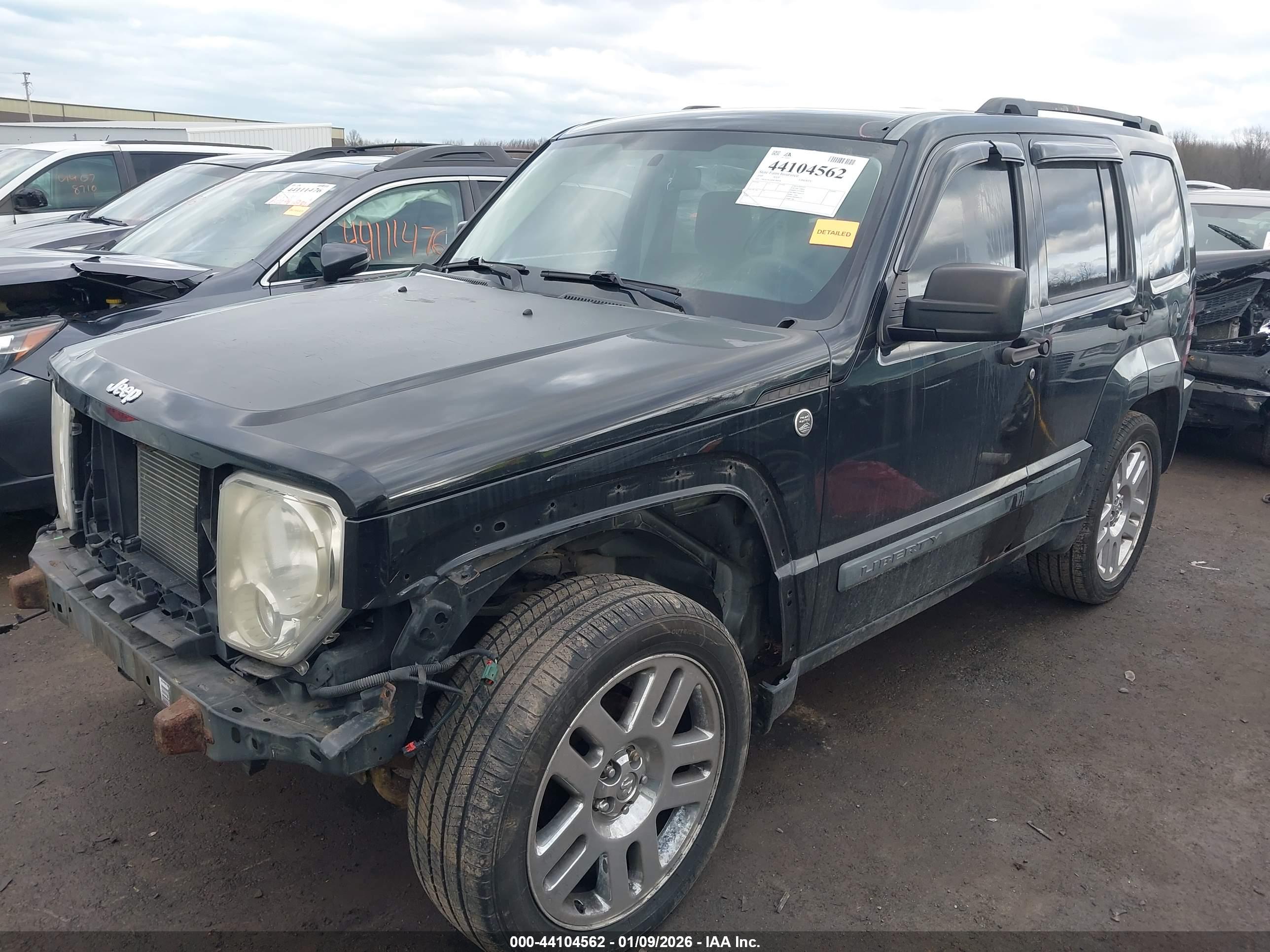 JEEP LIBERTY image 2