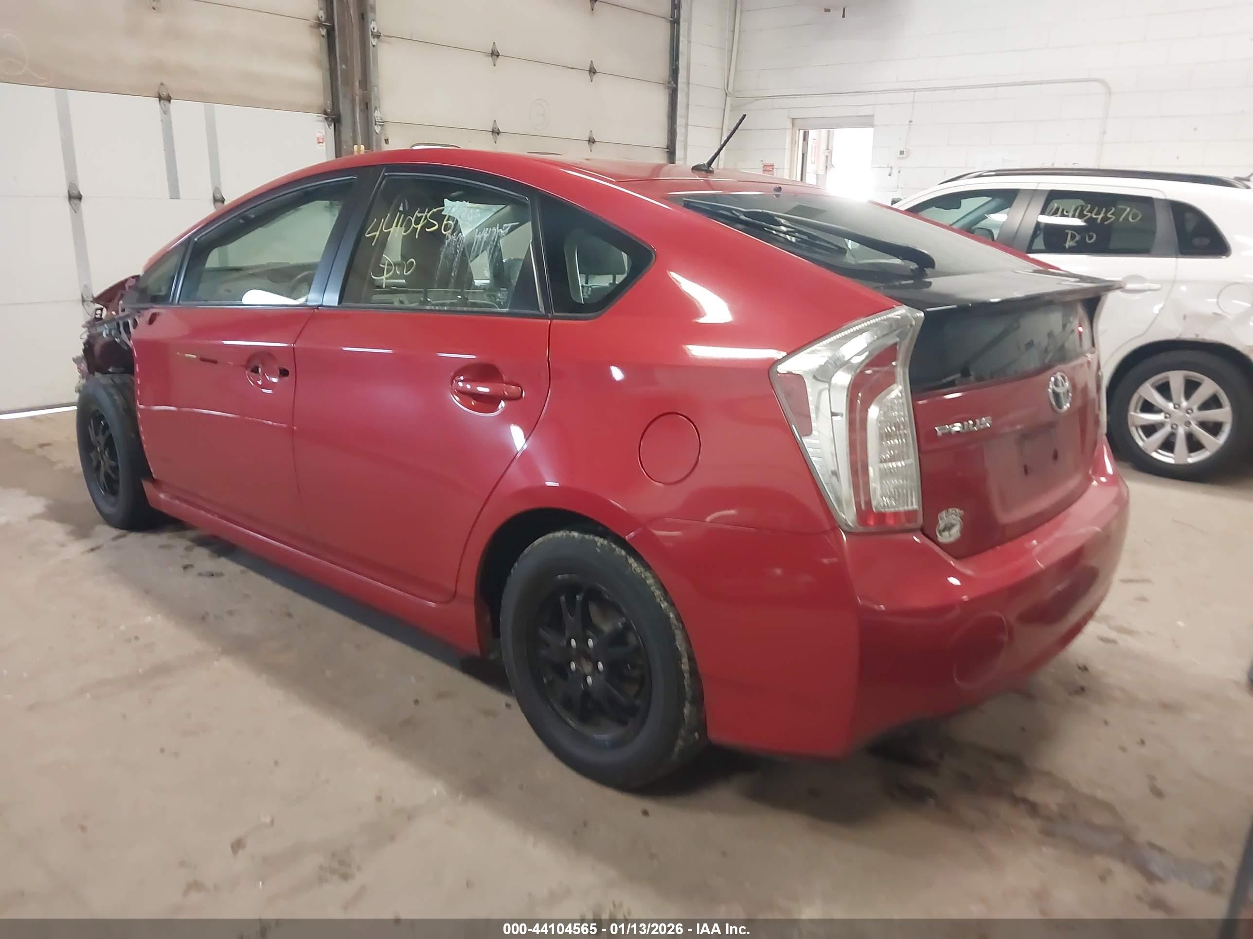 TOYOTA PRIUS image 3