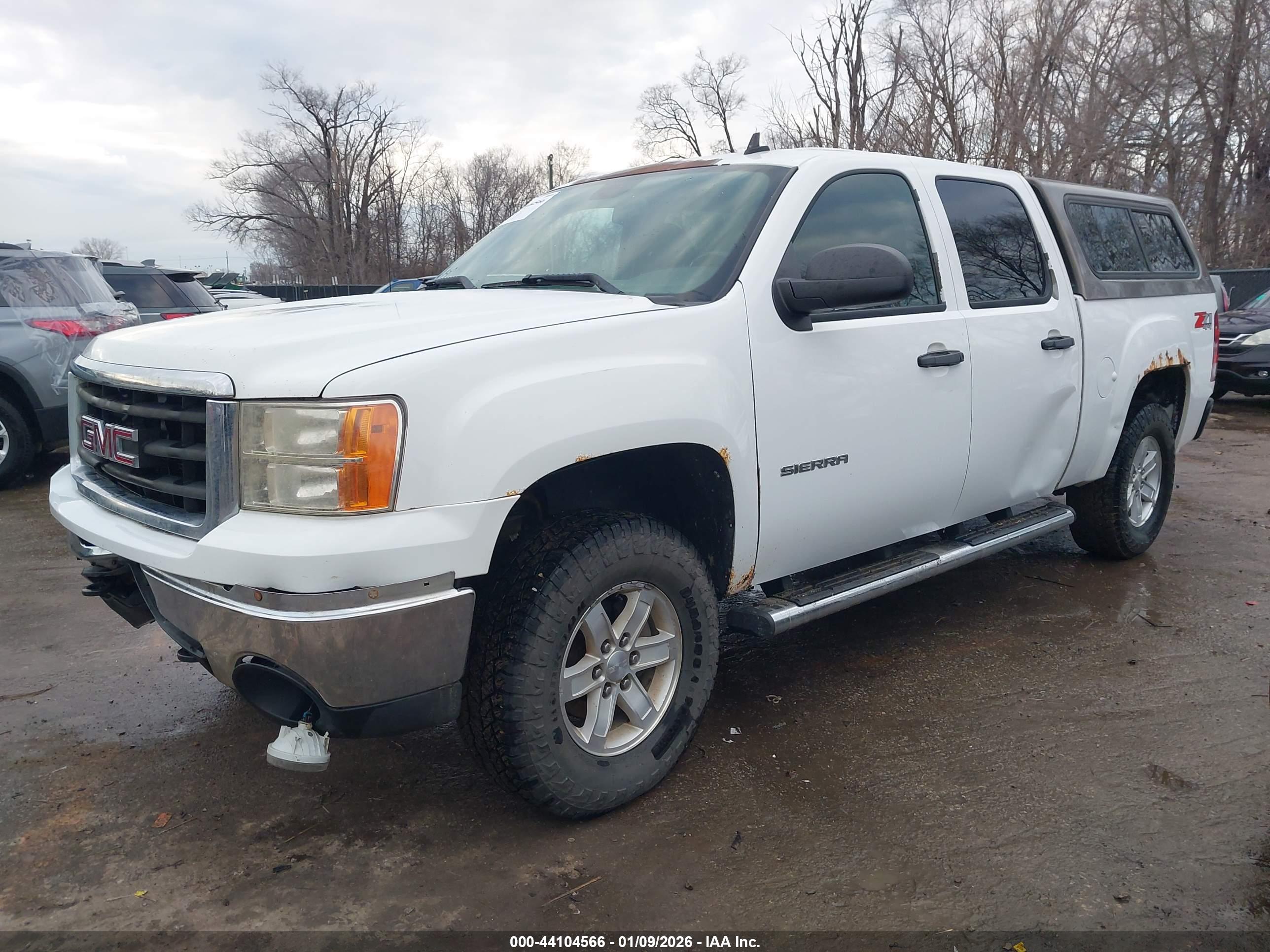 GMC SIERRA image 2