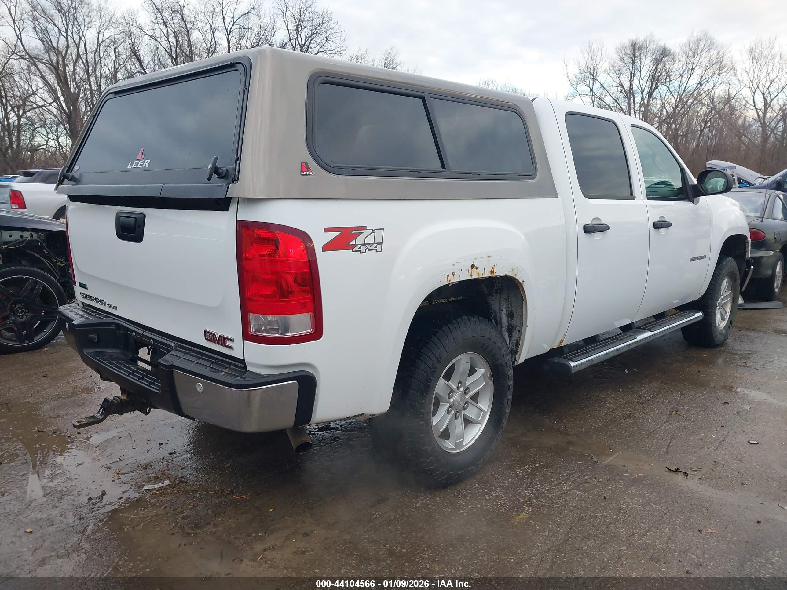 GMC SIERRA image 4