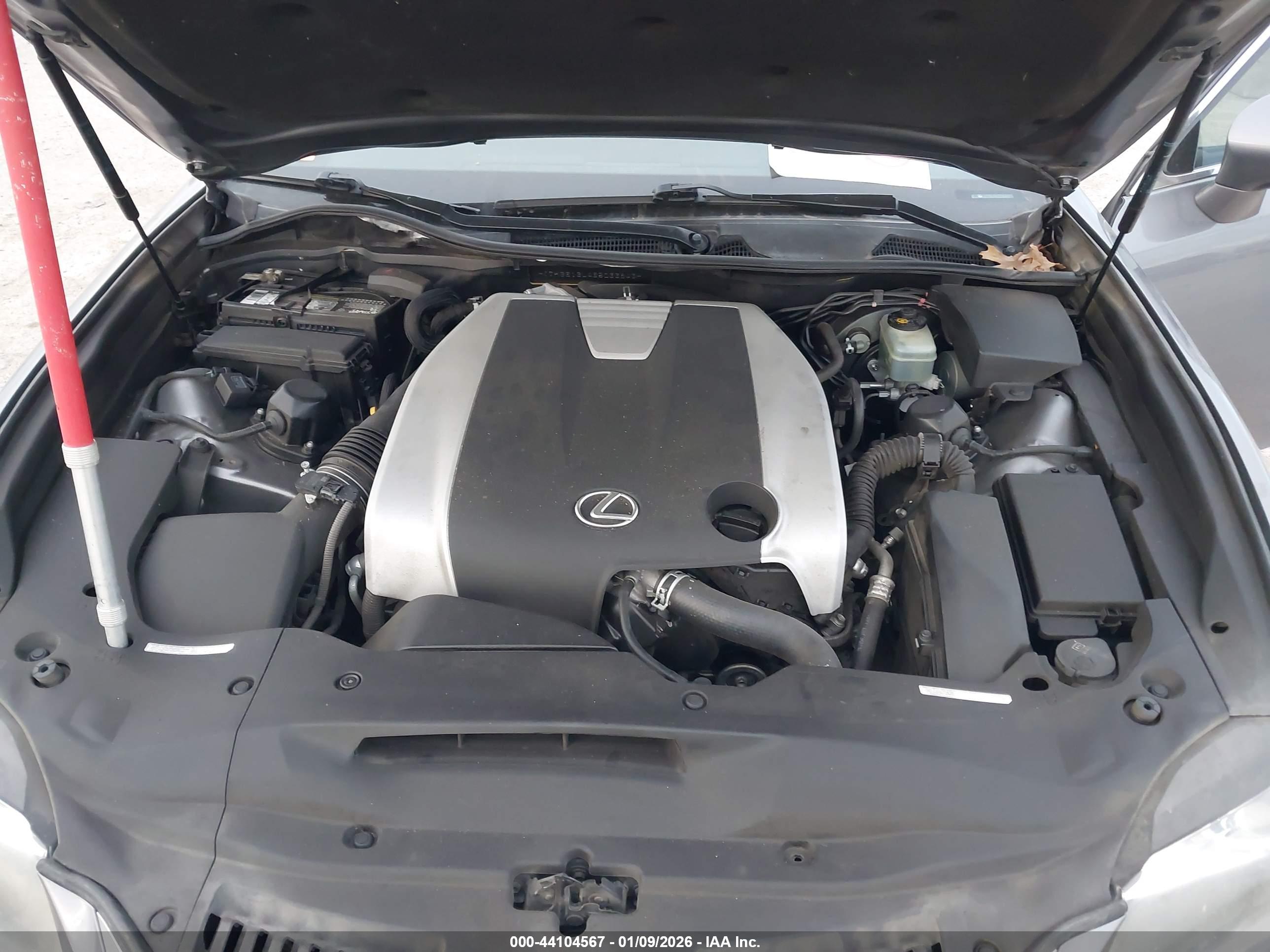 LEXUS GS image 10