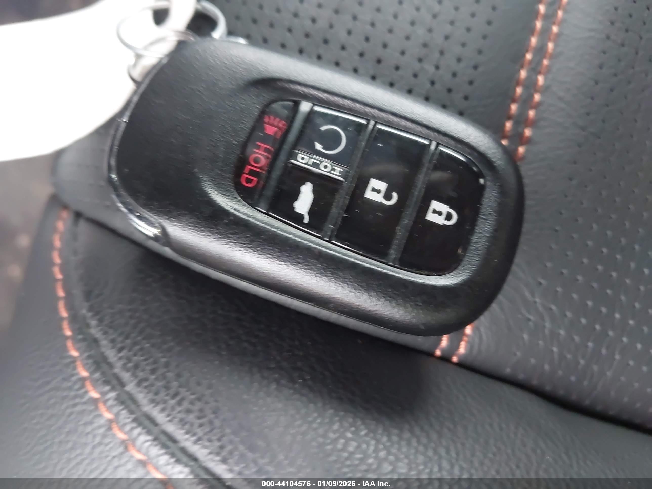 HONDA CR-V image 11