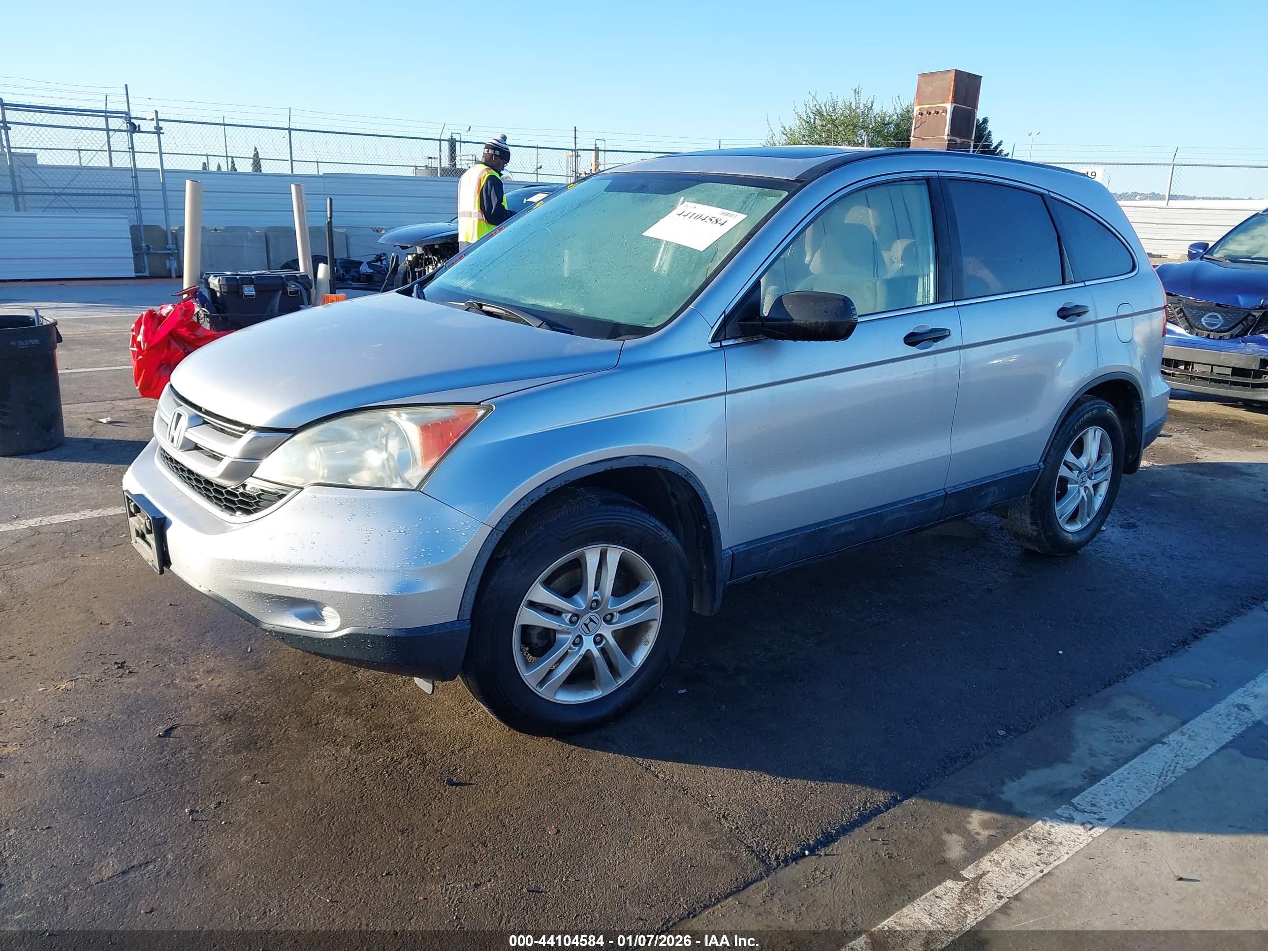 HONDA CR-V image 2