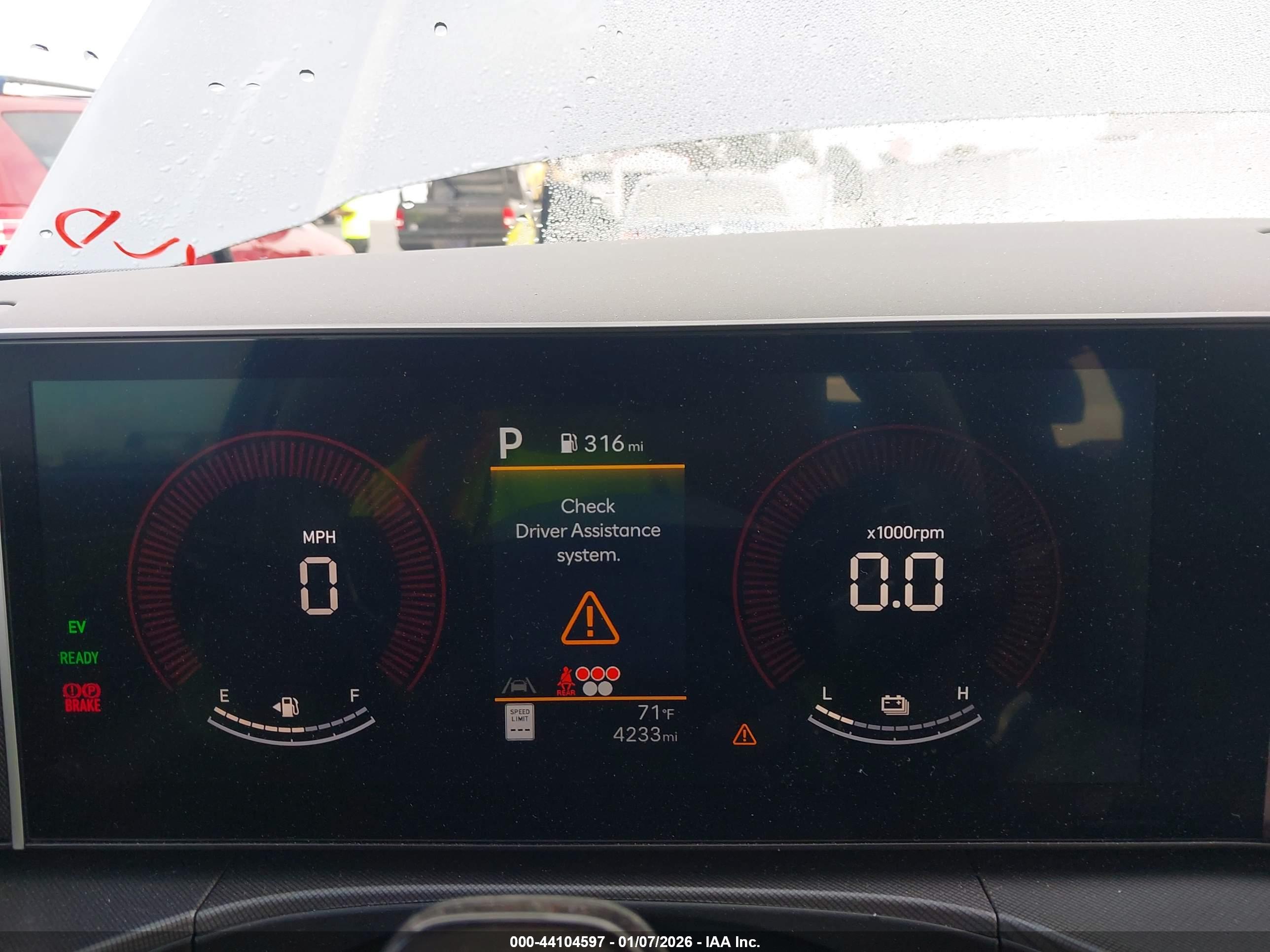 HYUNDAI SANTA image 7
