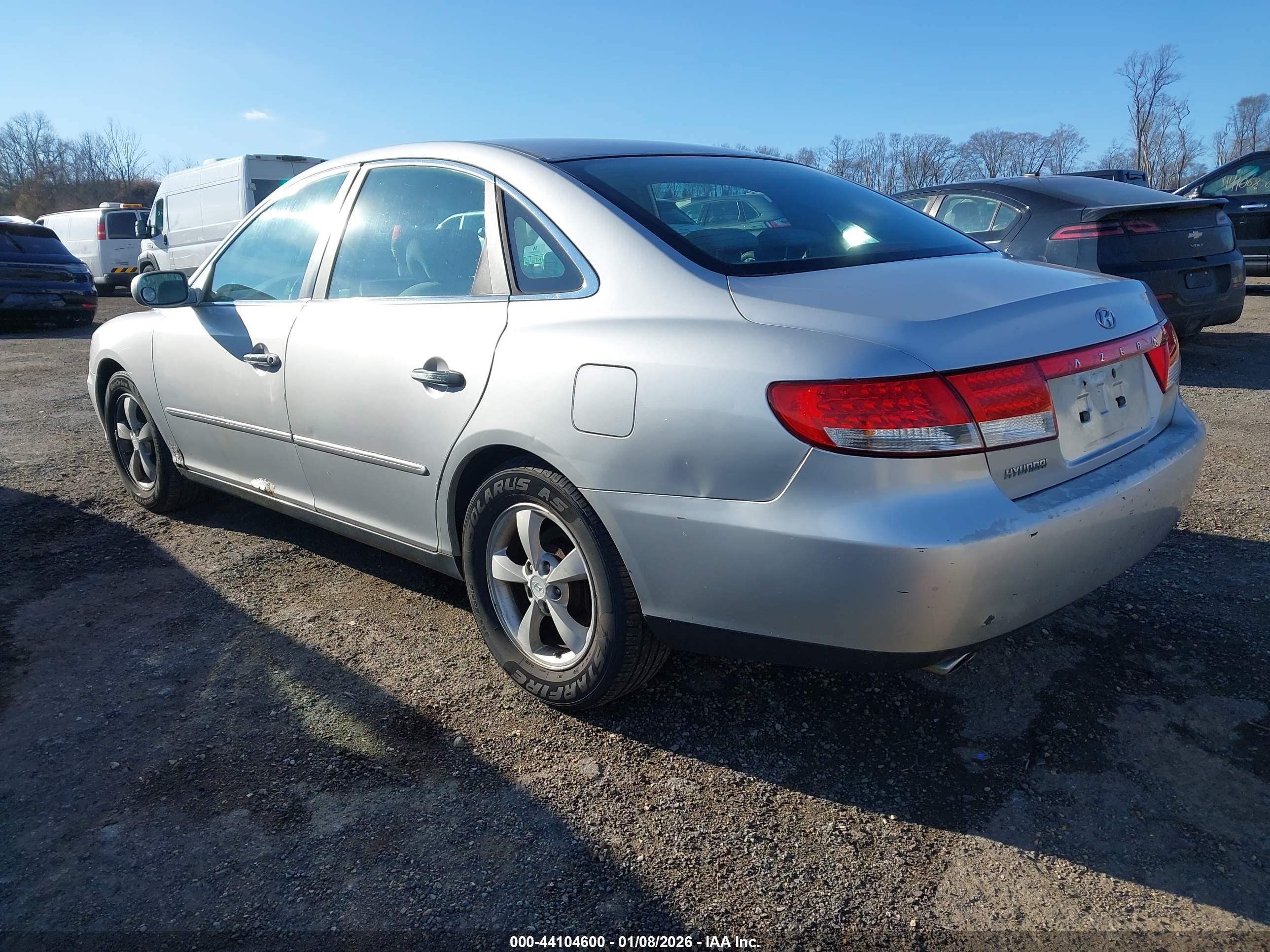 HYUNDAI AZERA image 3