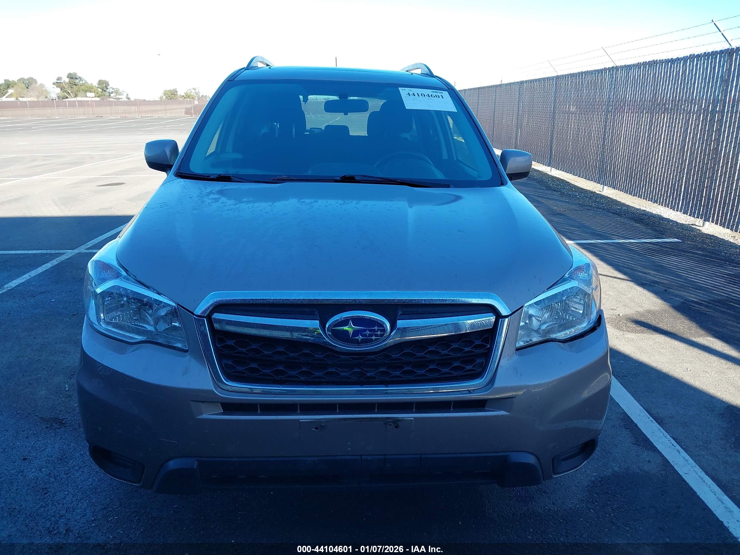 SUBARU FORESTER image 6