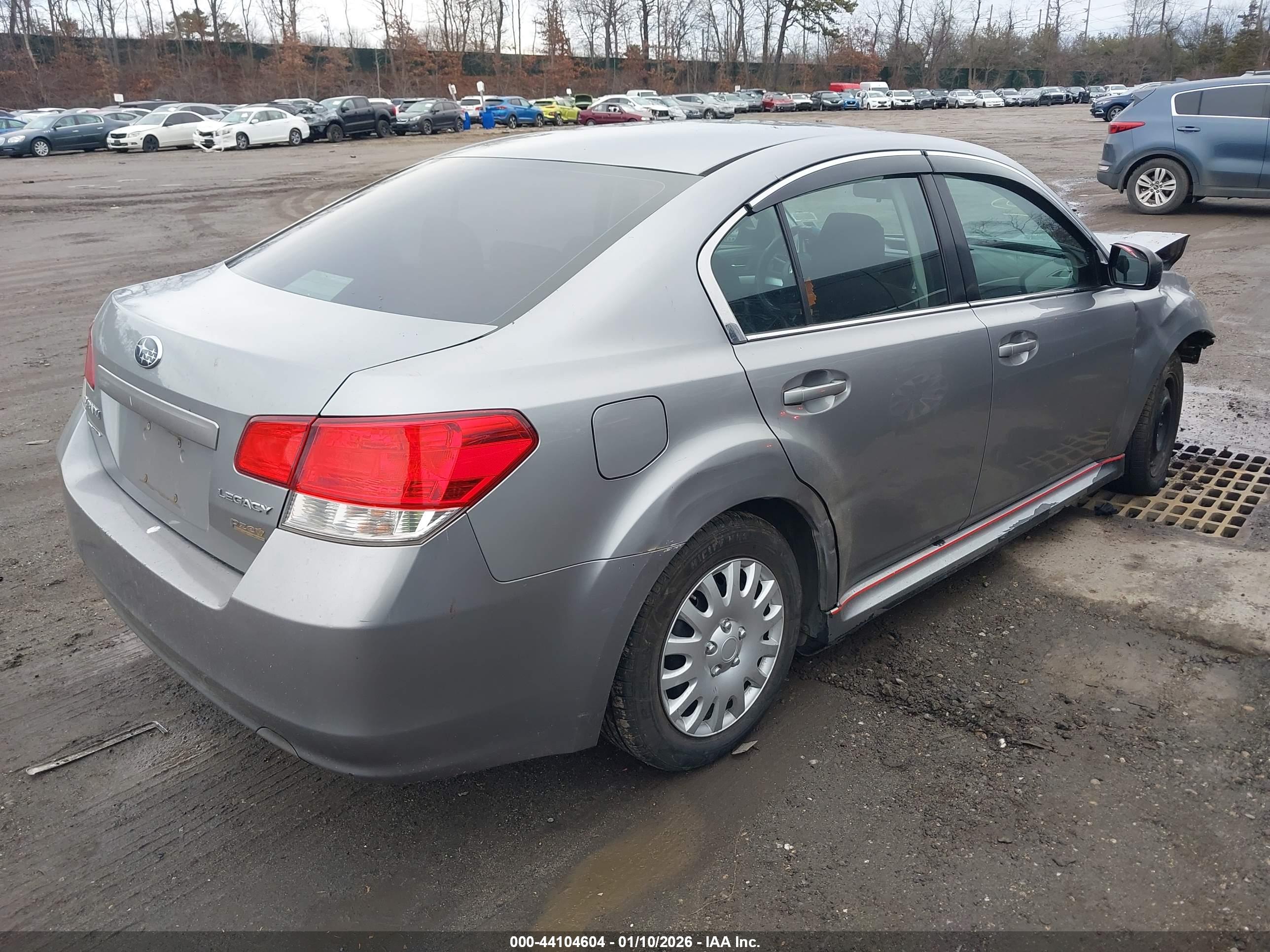 SUBARU LEGACY image 4