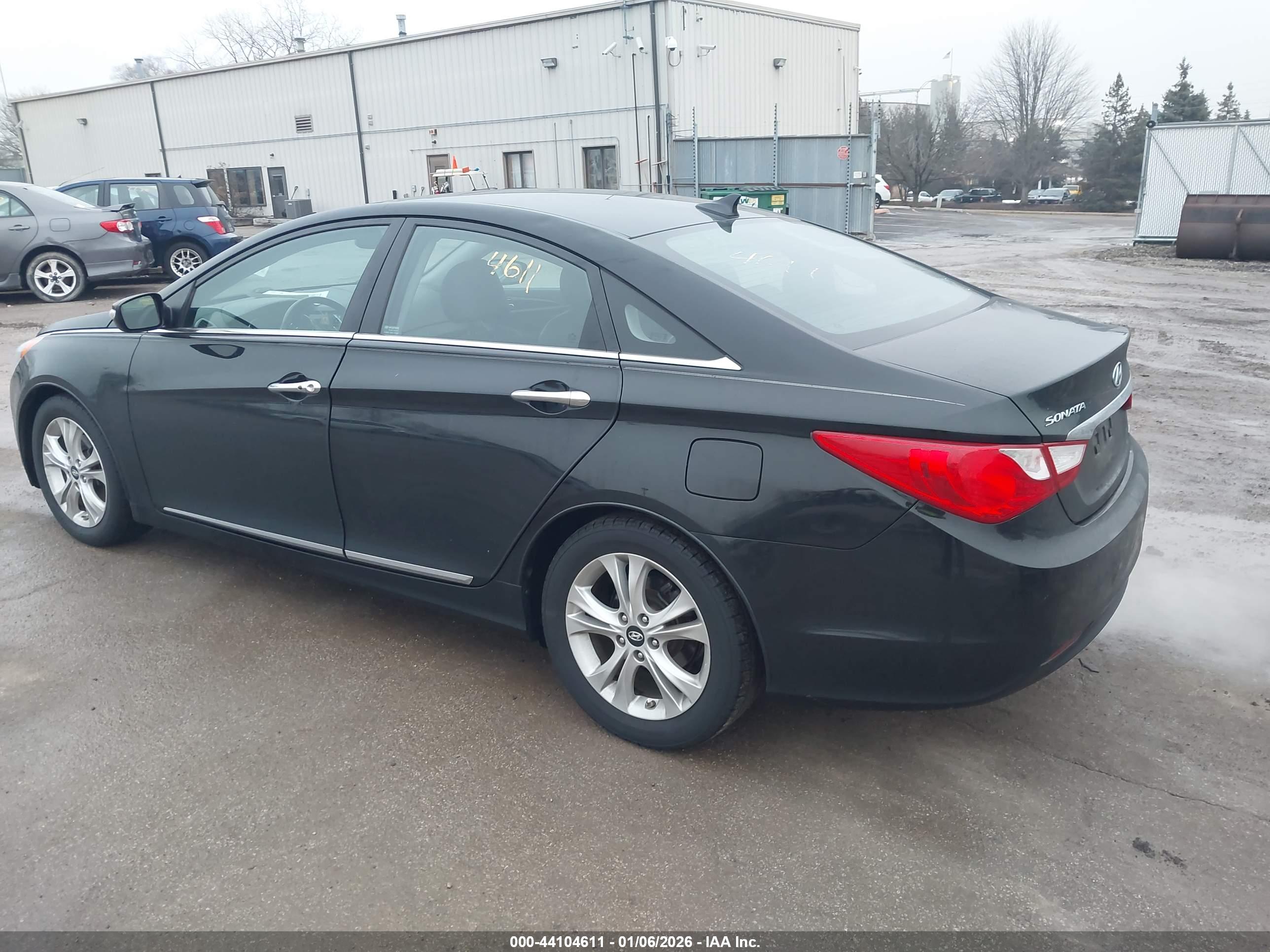 HYUNDAI SONATA image 3