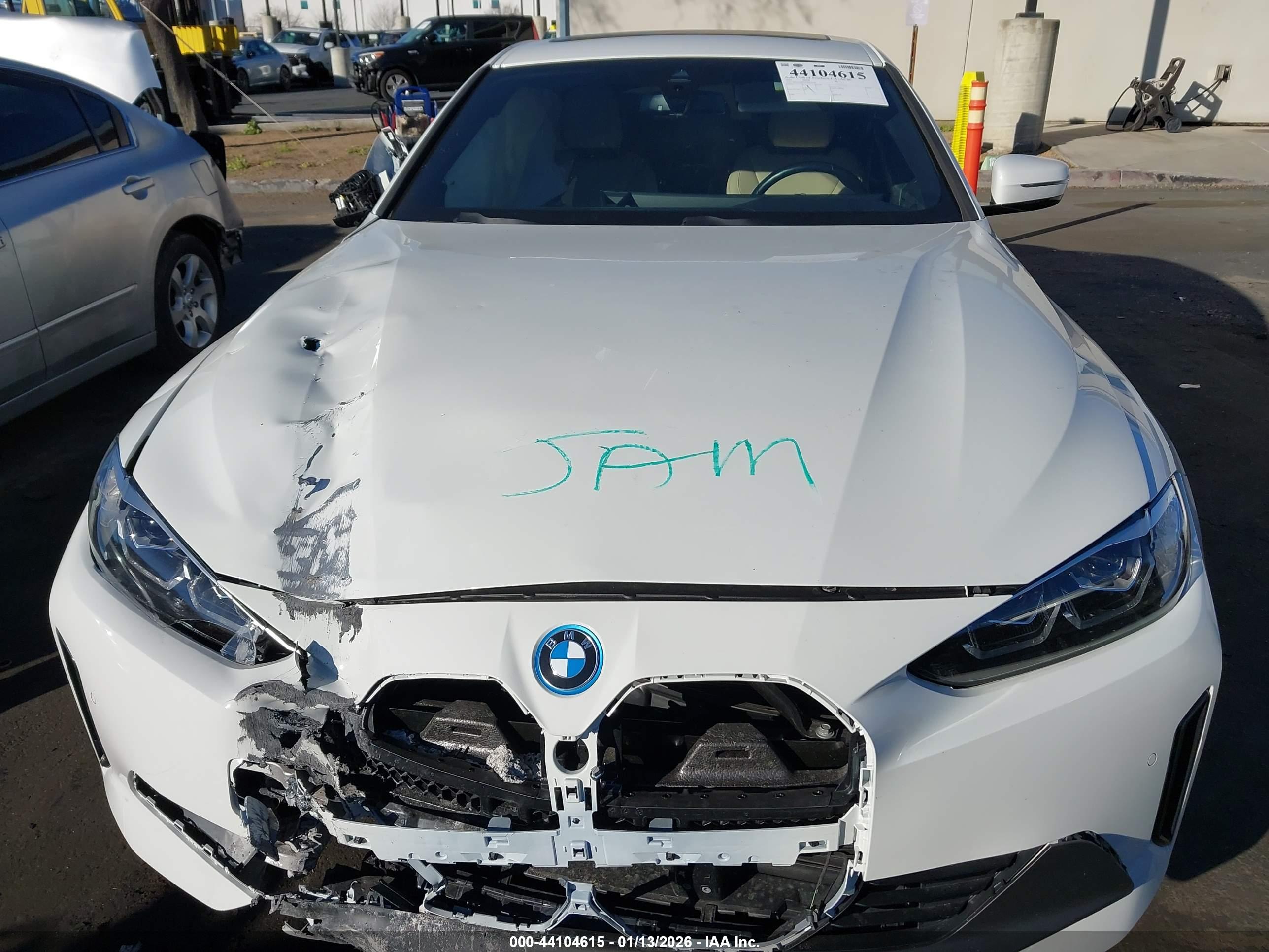BMW I4 image 10