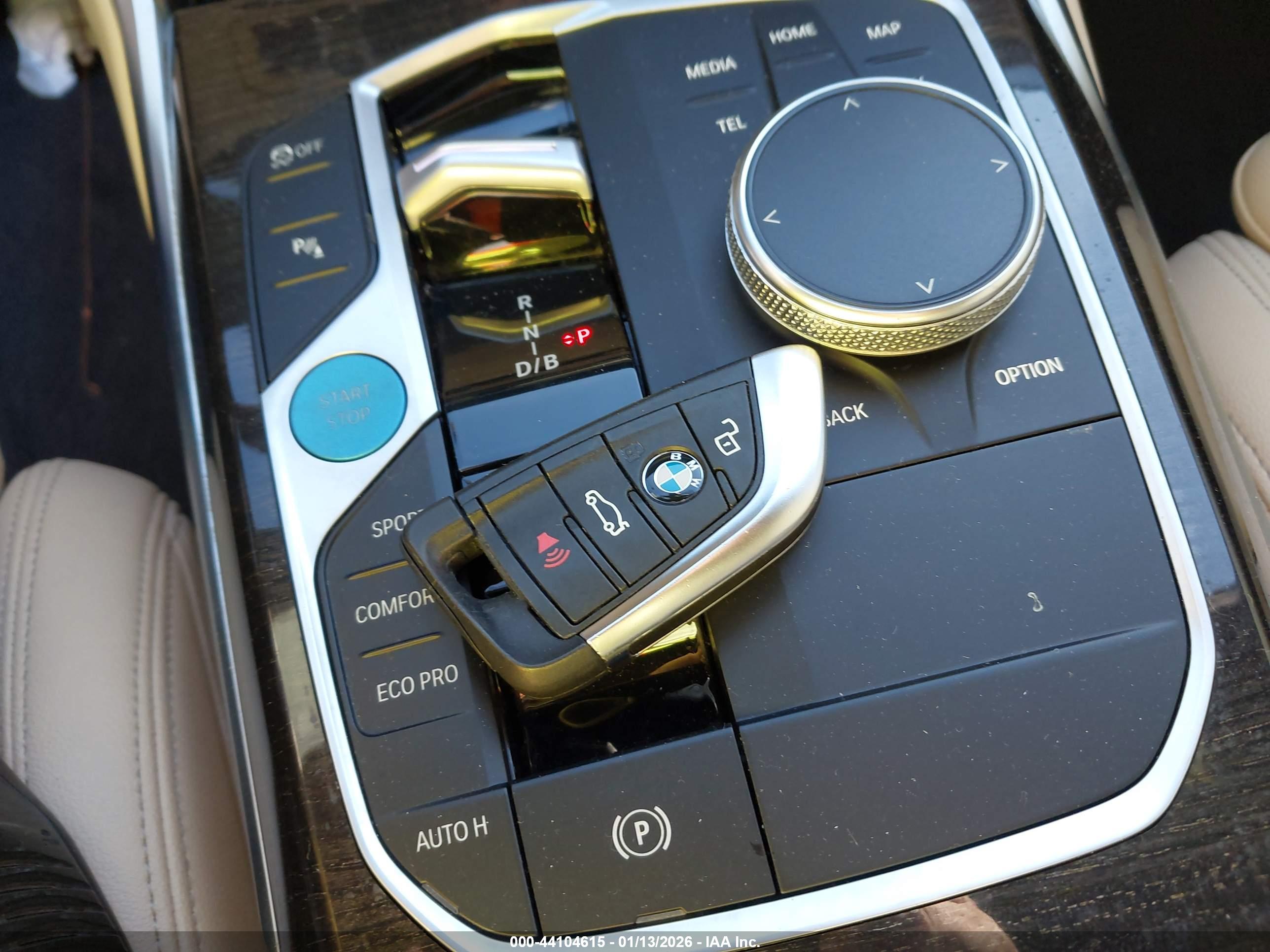 BMW I4 image 11