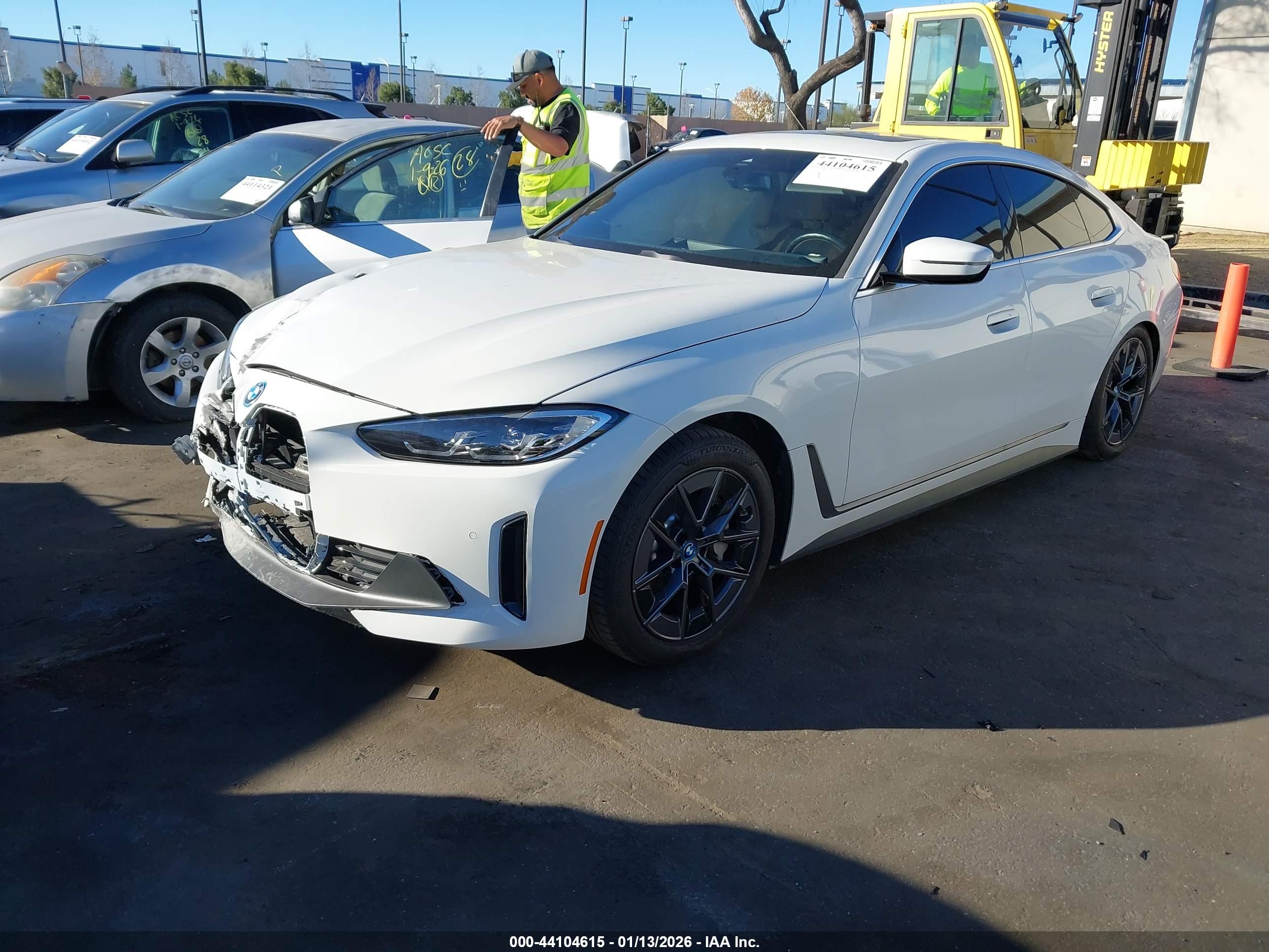 BMW I4 image 2