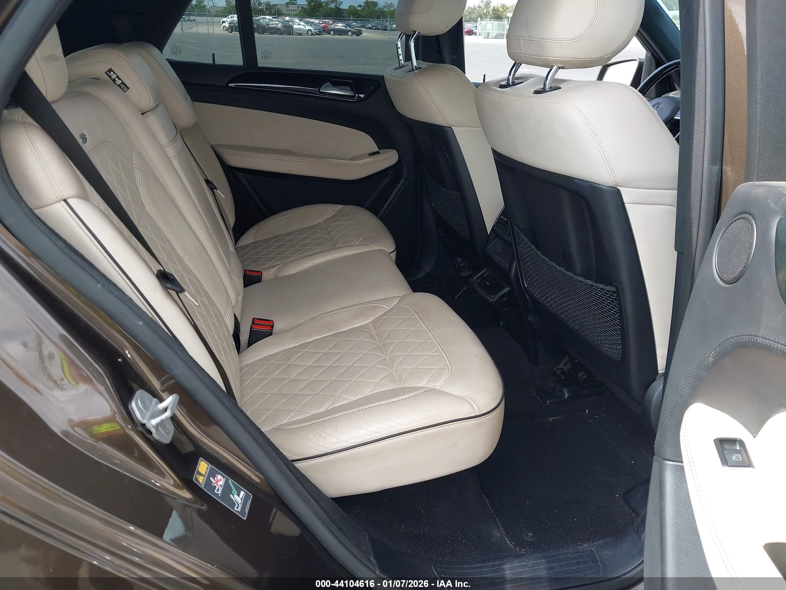 MERCEDES-BENZ ML image 8