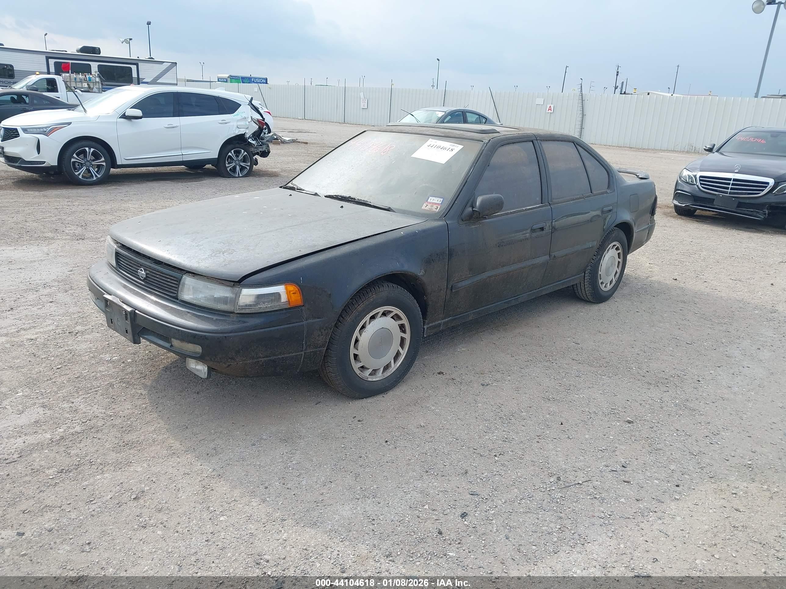 NISSAN MAXIMA image 2