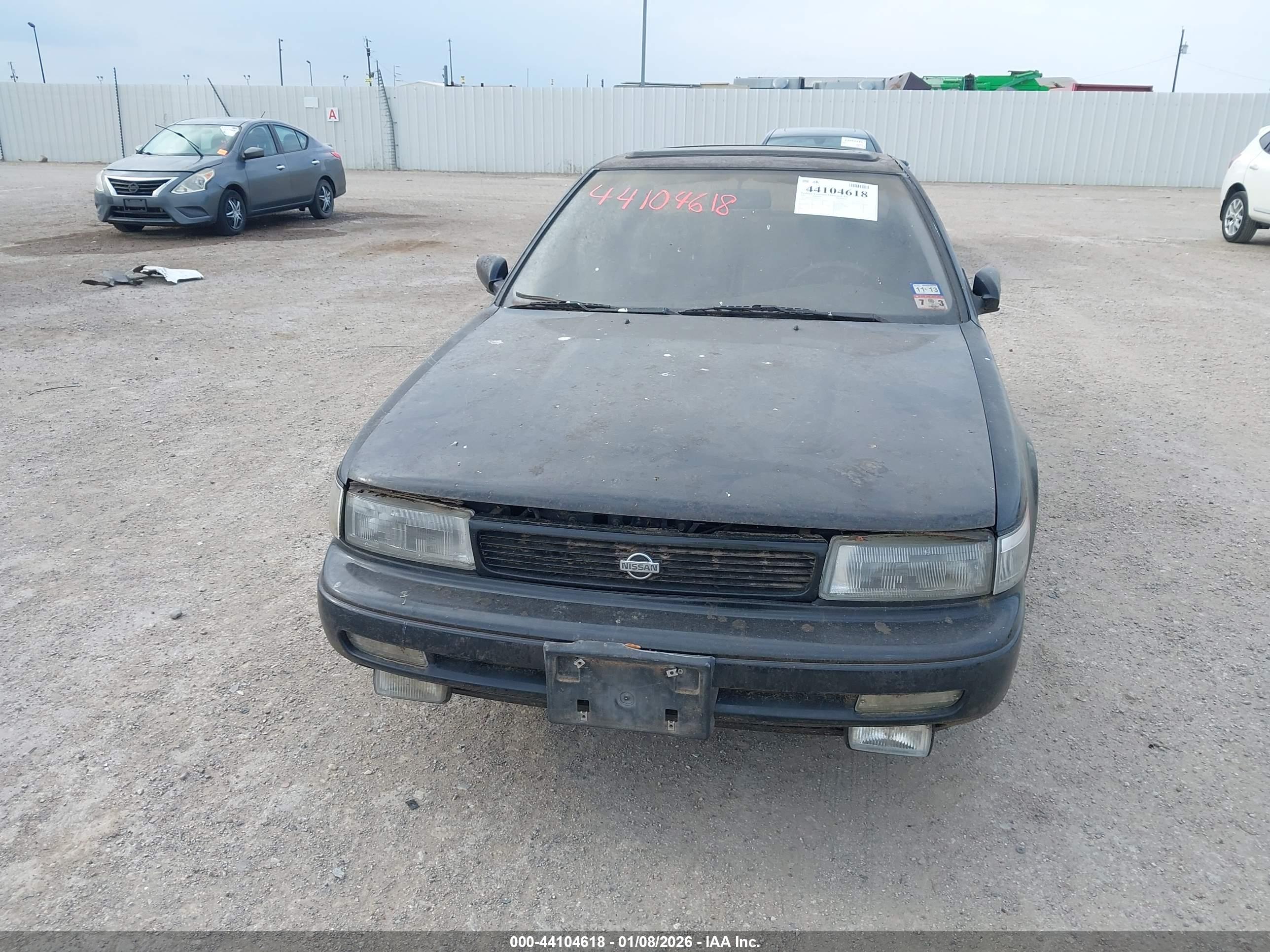 NISSAN MAXIMA image 6